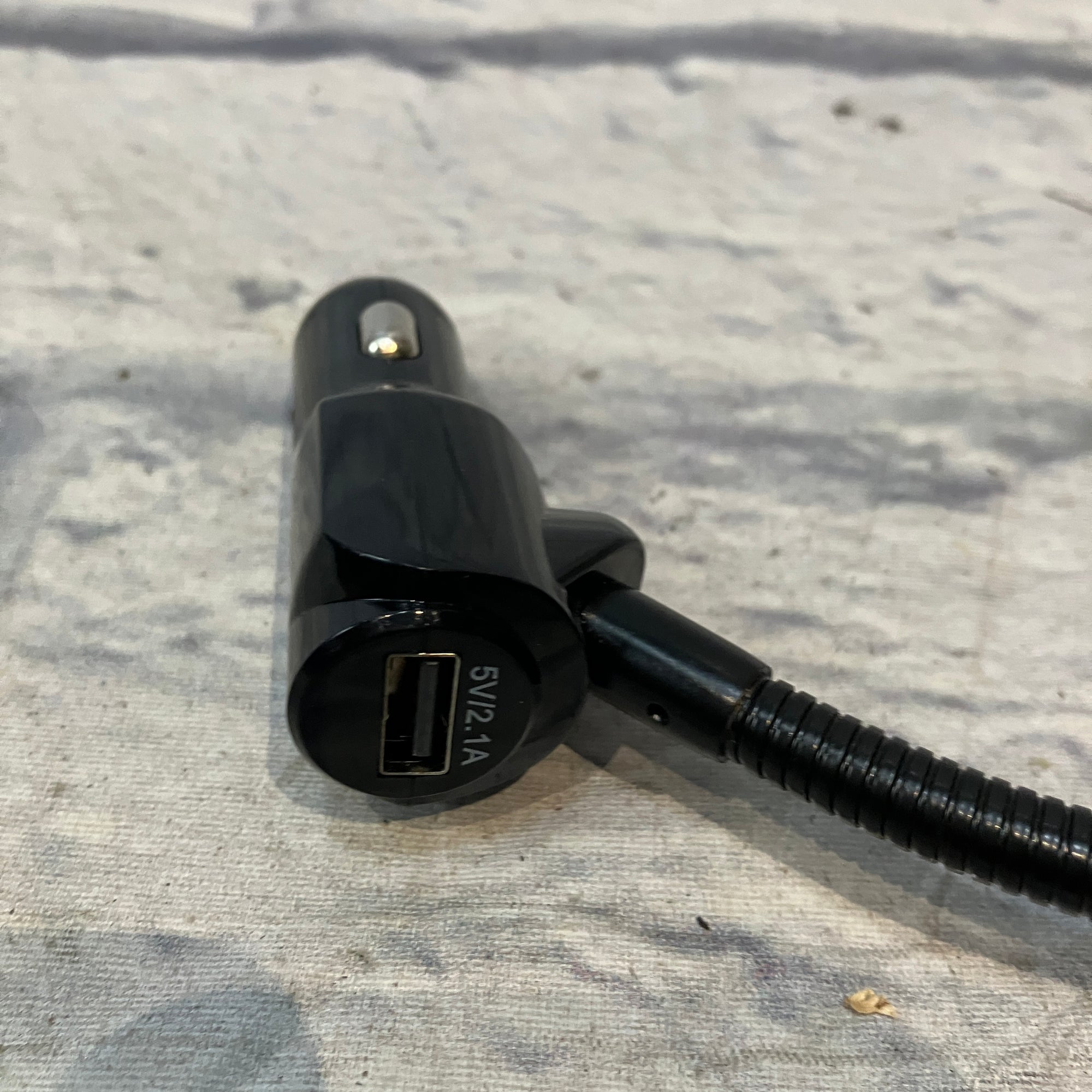 Nulaxy KM18 Radio Adapter - Bluetooth FM Transmitter for Car