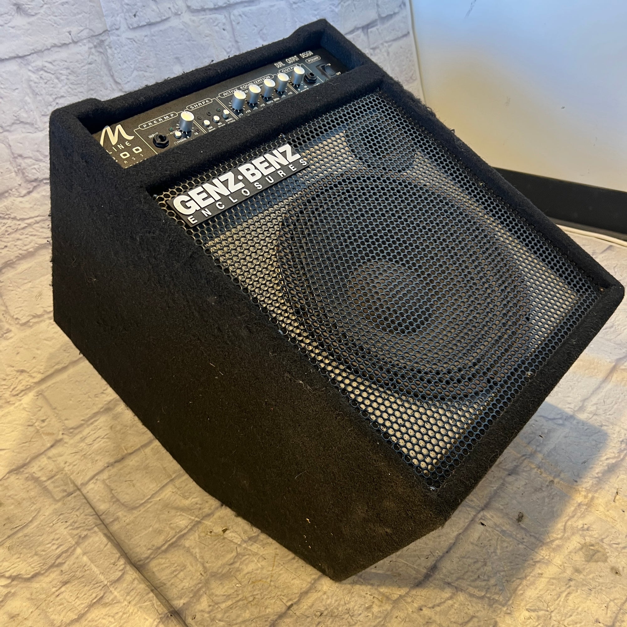 Genz Benz M-Line 200 1x15 Bass Combo Amp