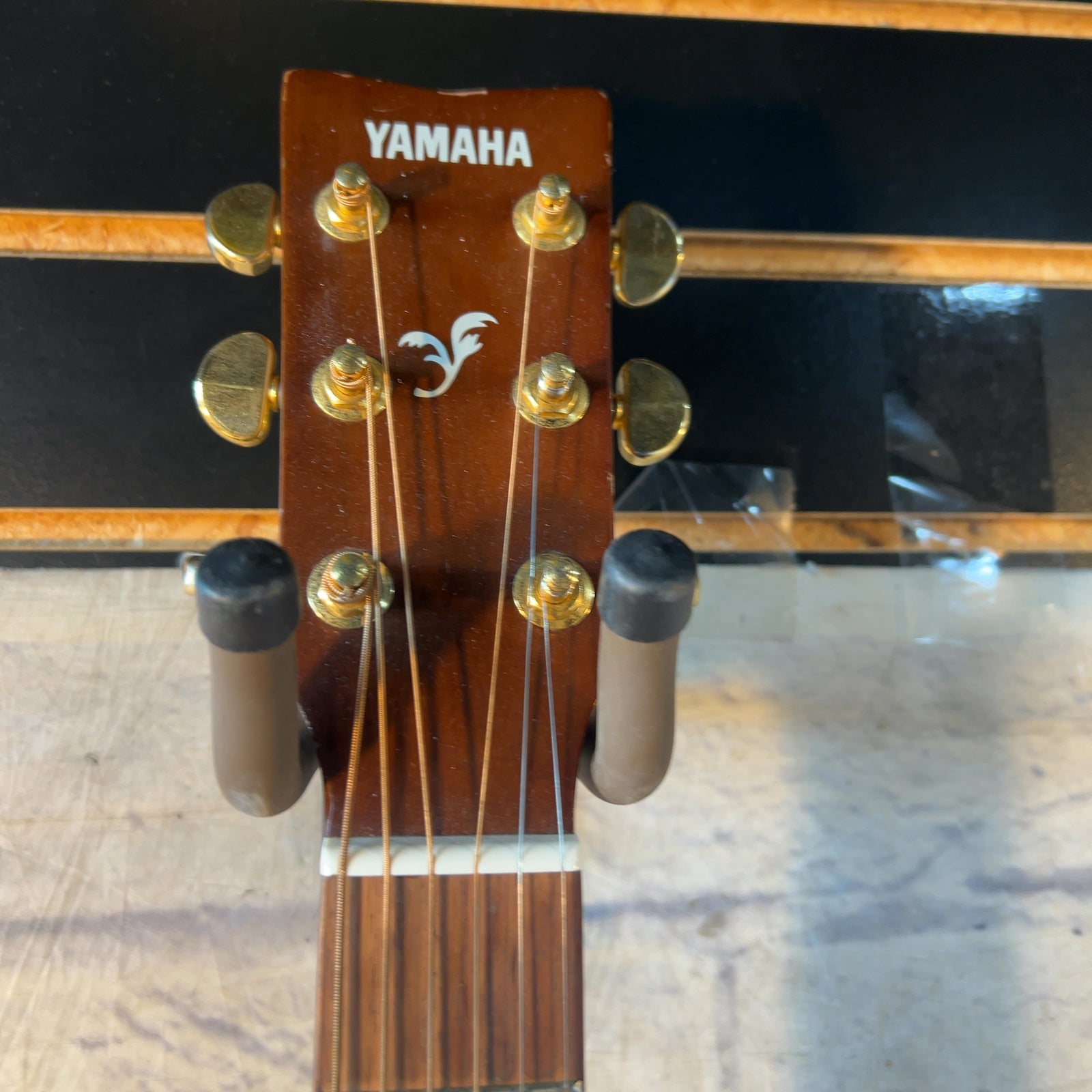 Yamaha F335 Dreadnought Acoustic Guitar
