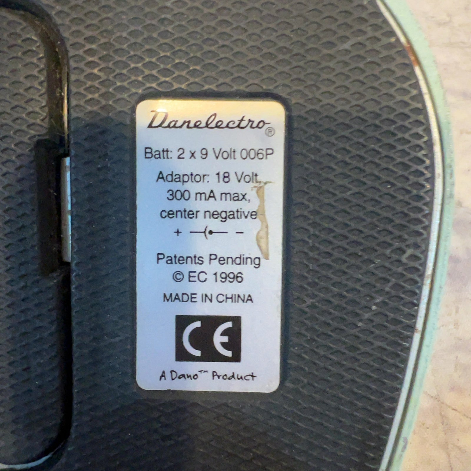 Danelectro Cool Cat Chorus Pedal 18 Volts