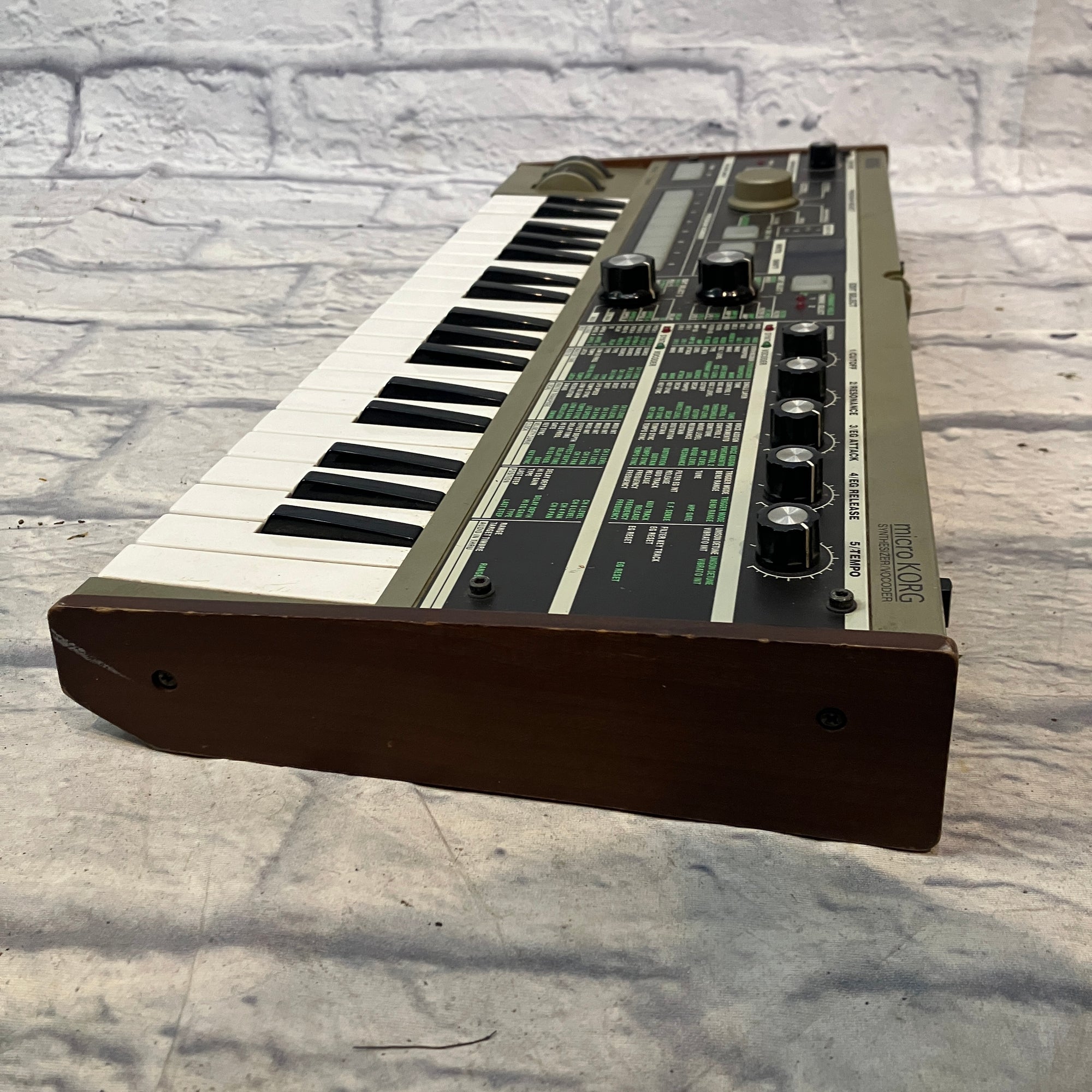 Korg microKORG 37-Key Synthesizer/Vocoder