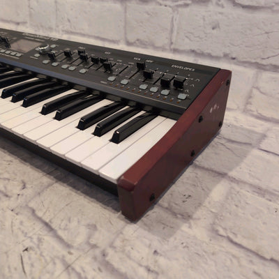 Behringer DeepMind 12 49-Key 12-Voice Polyphonic Analog Synth