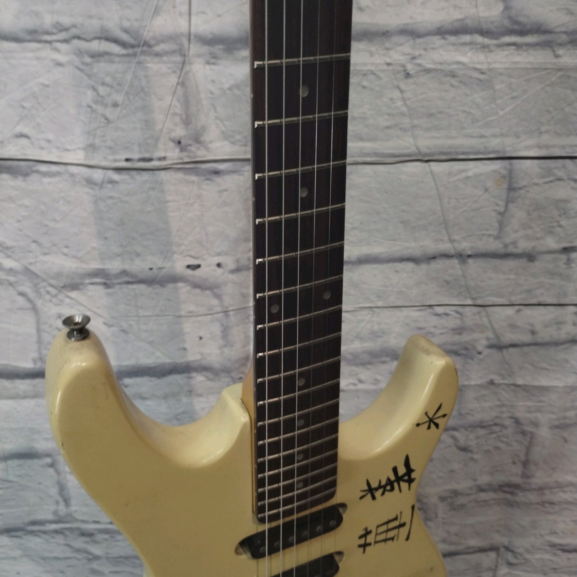 Unknown S Style Electric Guitar HSS - Cream Electric Guitar