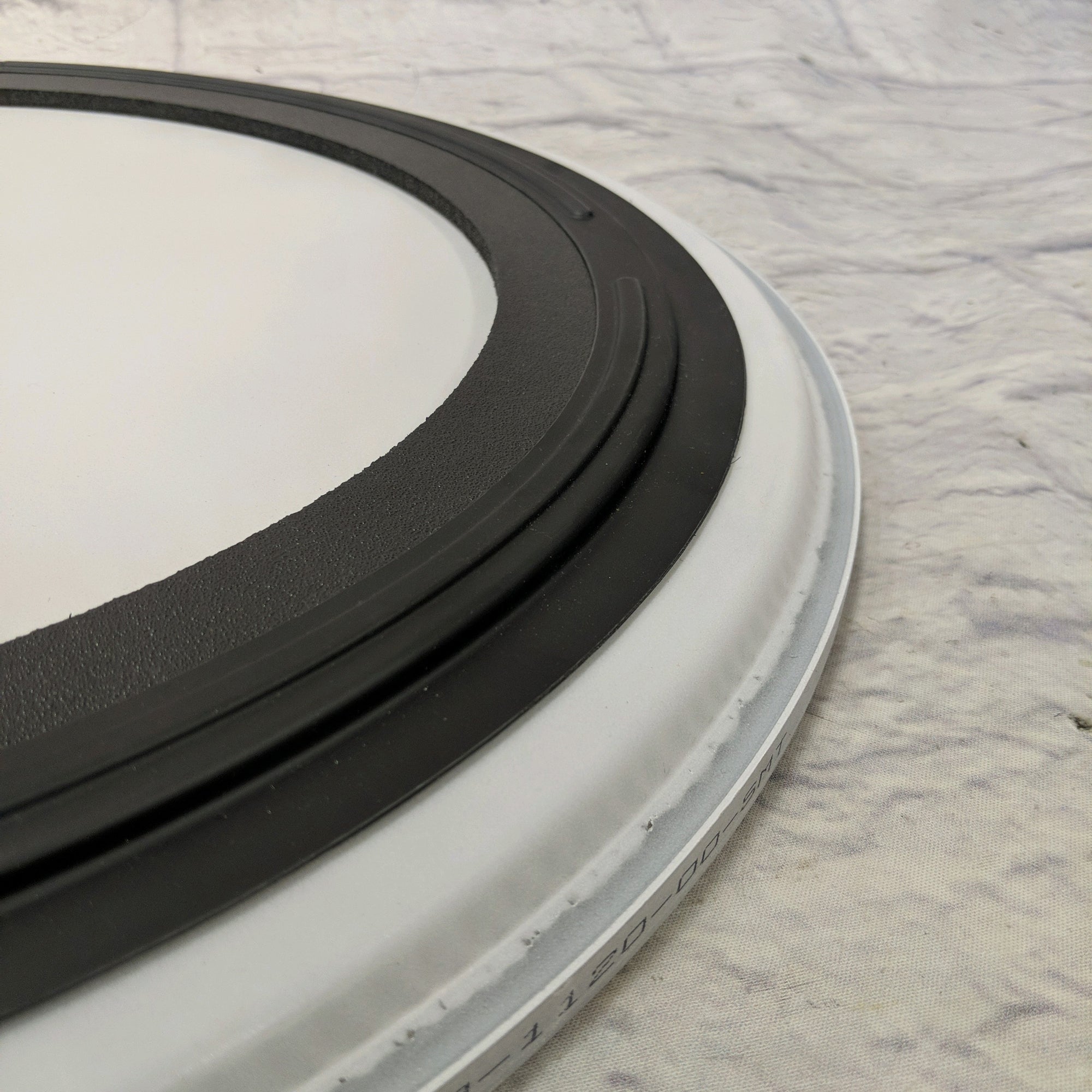 Remo 20" Drumhead With Dampening Foam Drum Head