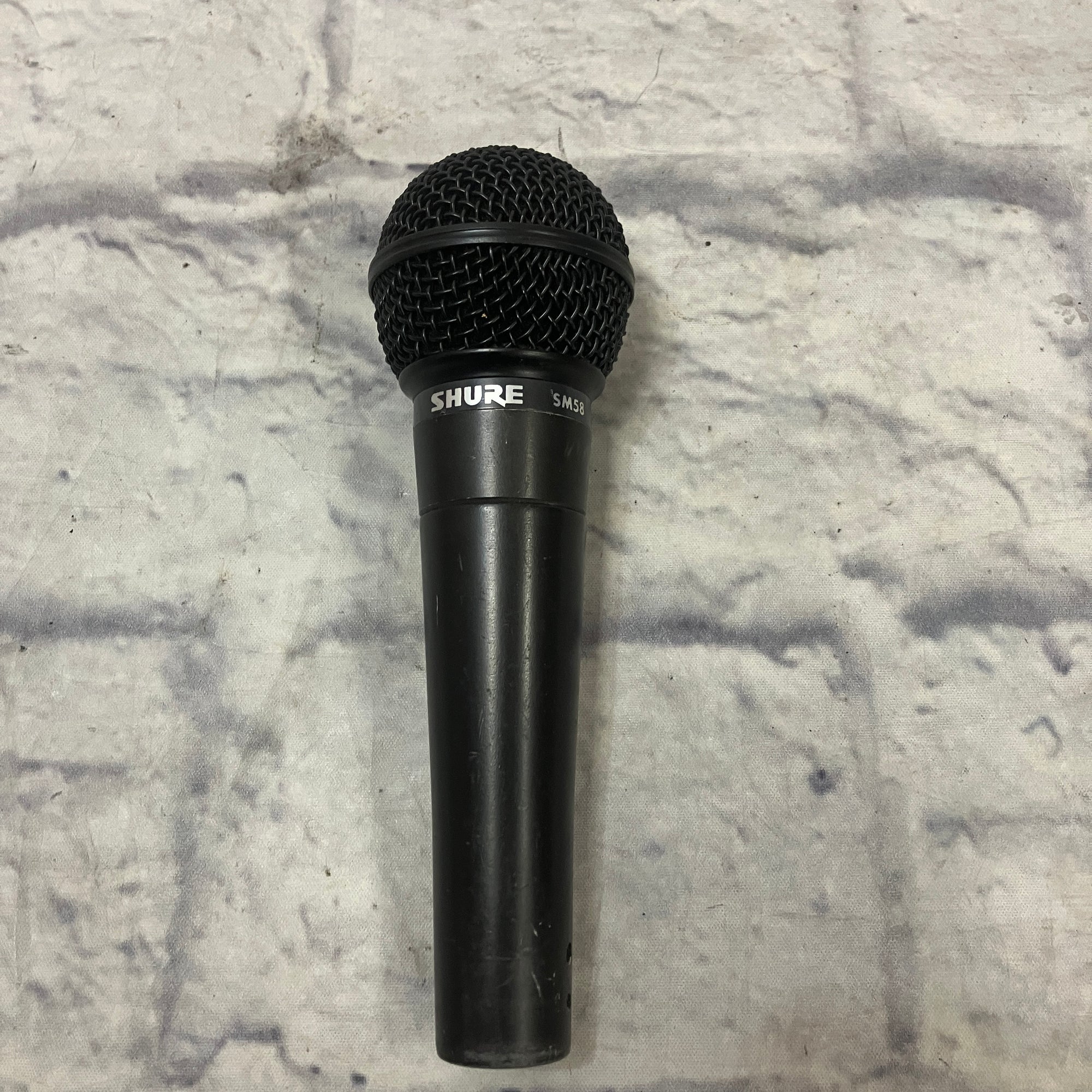 Shure SM58 Dynamic Microphone