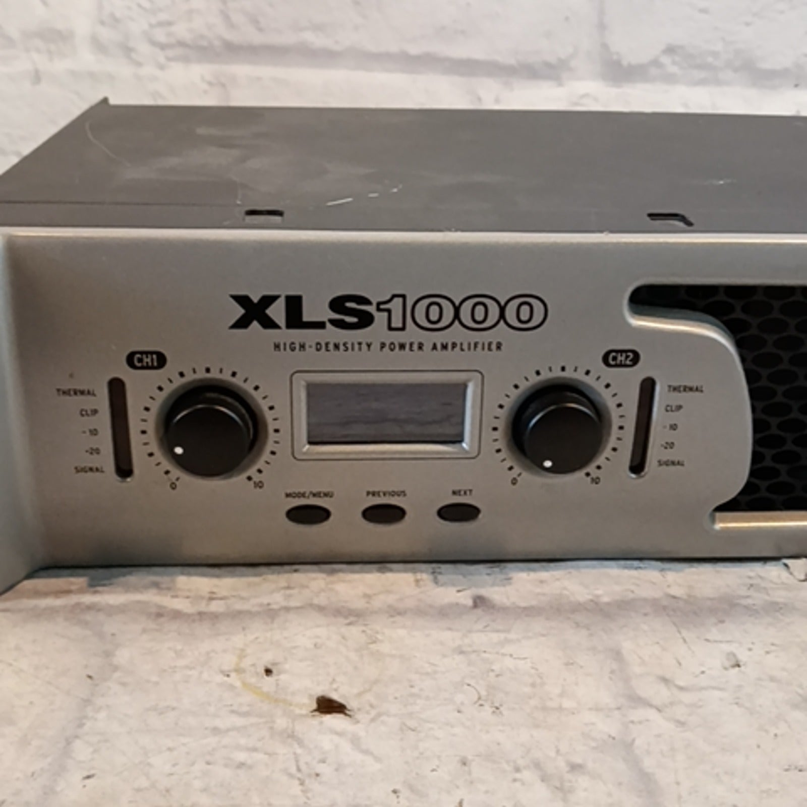Crown XLS1000 Power Amp