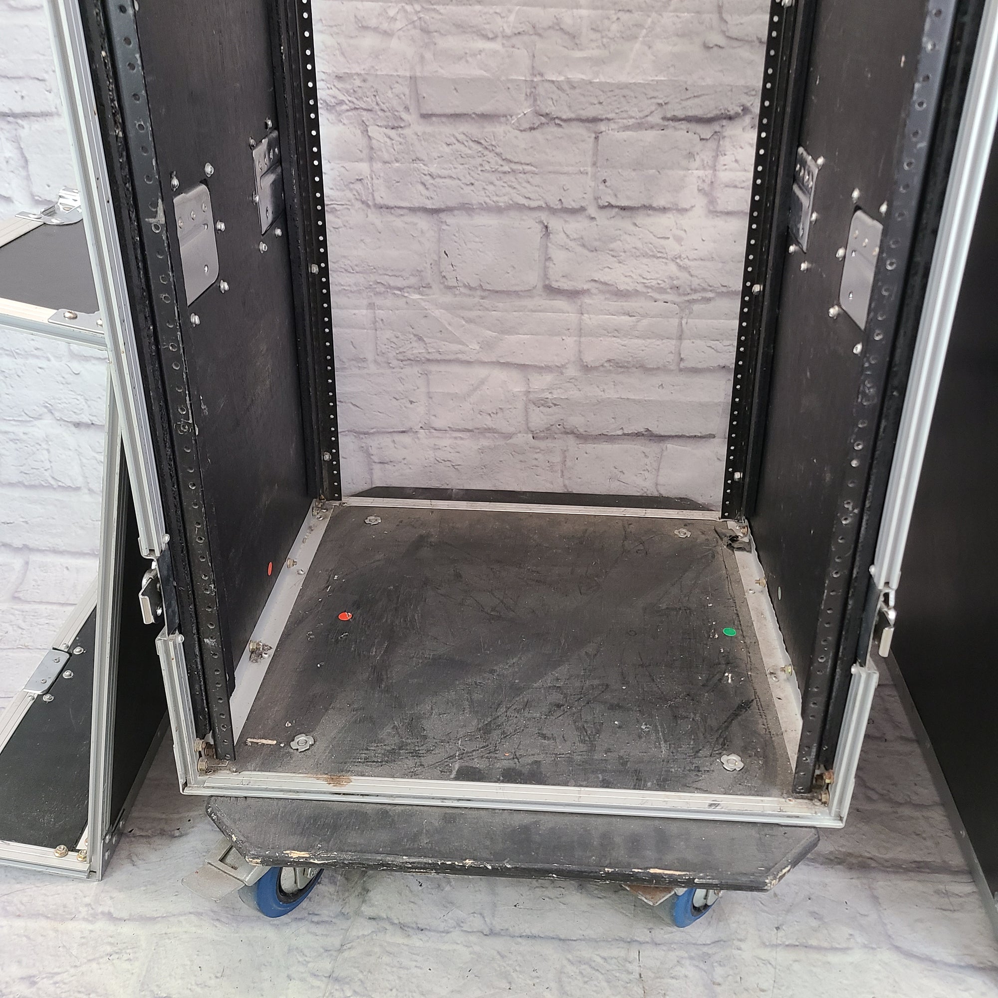 Odyssey 18U Rack Case with Slant Mixer Top