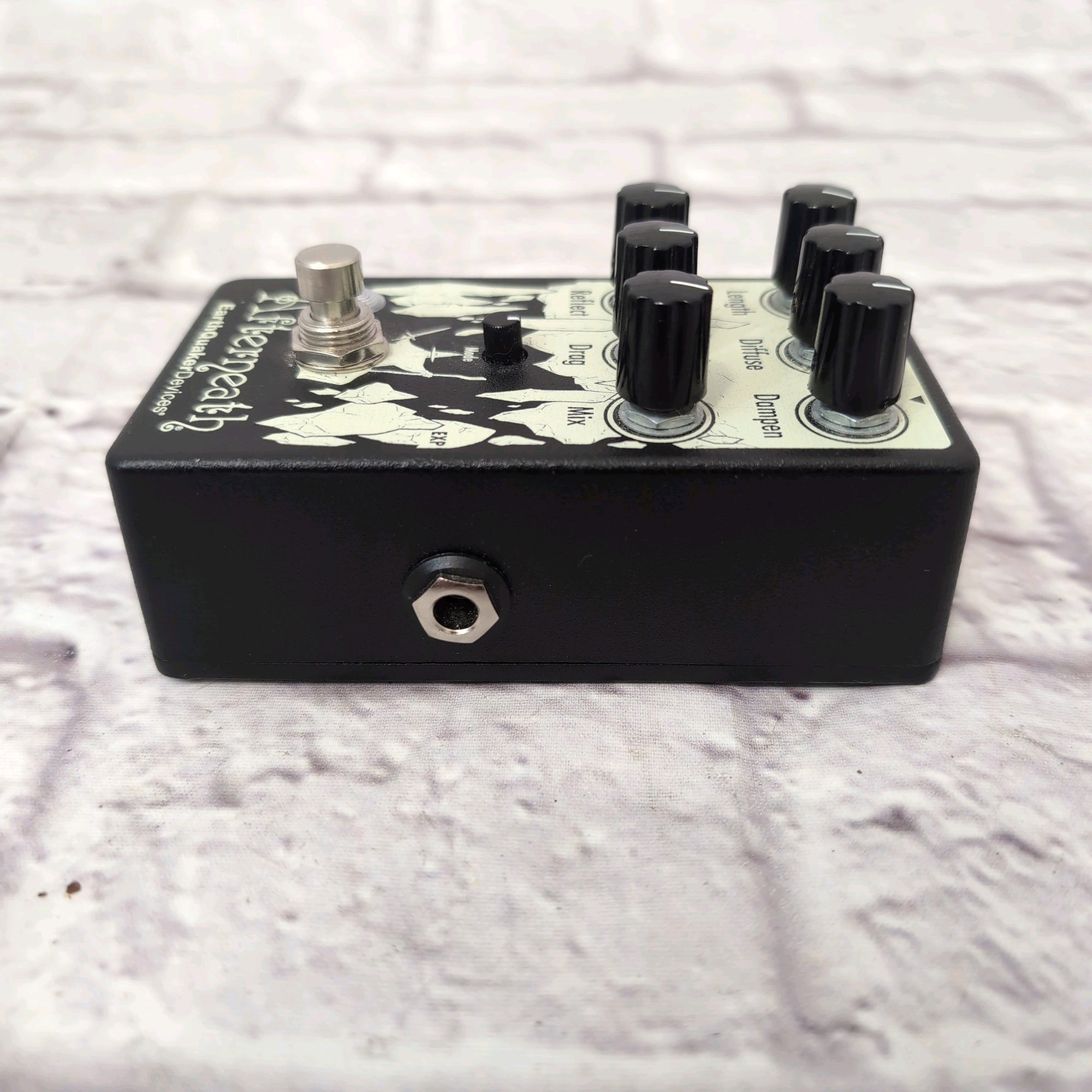 EarthQuaker Devices Afterneath Otherworldly Reverberation Machine