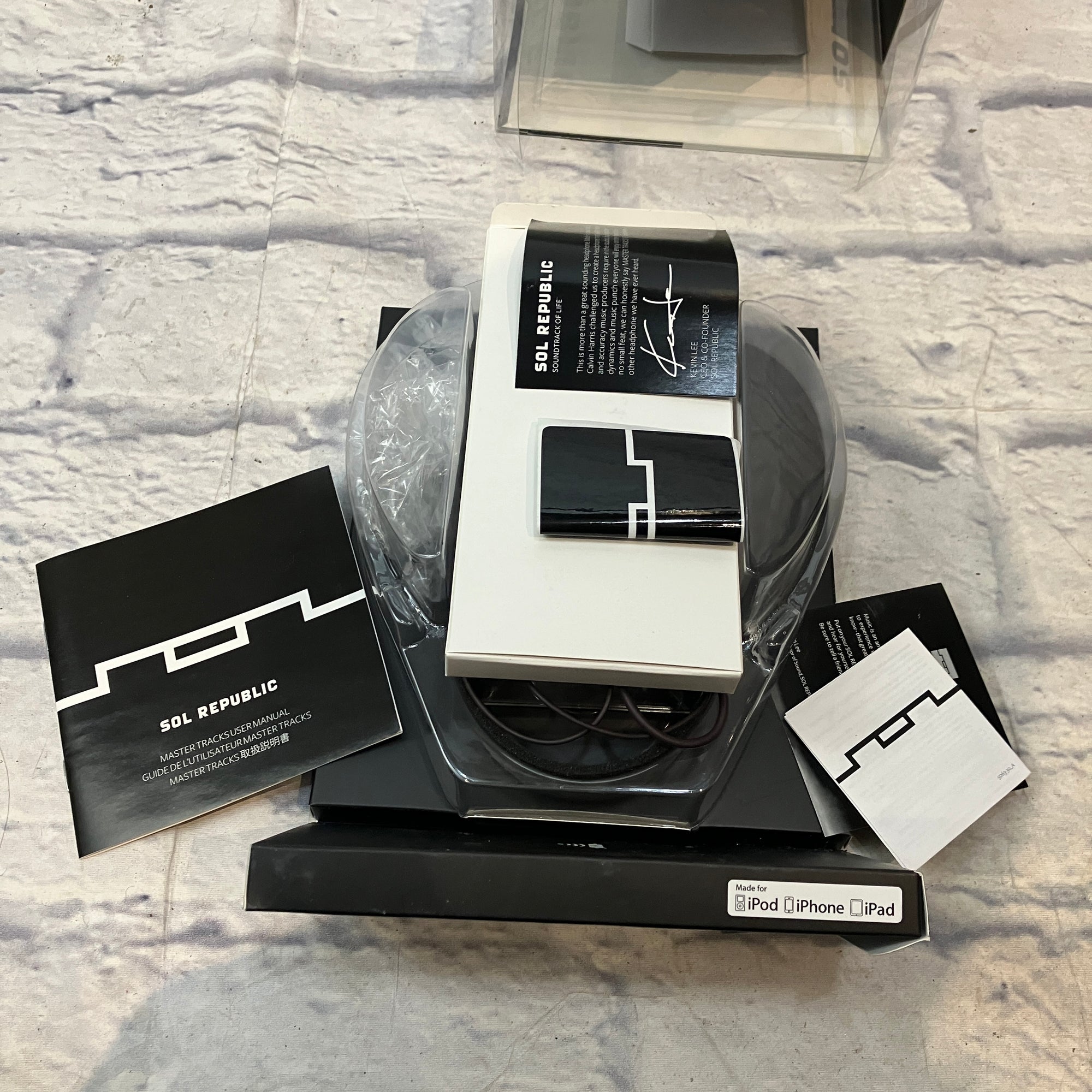 Sol Republic Master Tracks XC Over Ear Headphones