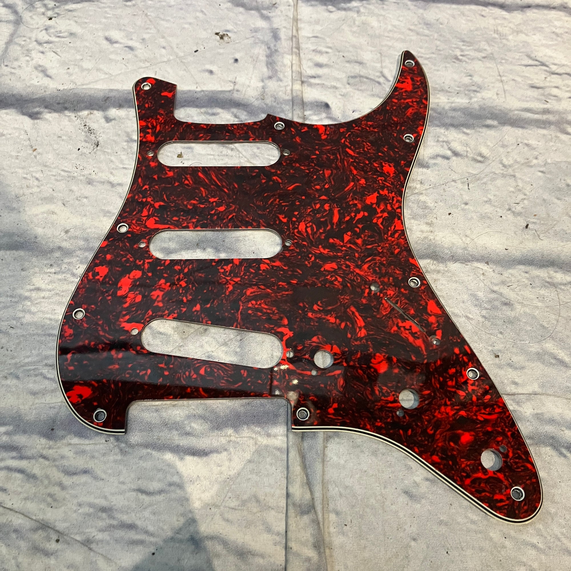 Fender Accessories Player Stratocaster Tortoiseshell Pickguard SSS