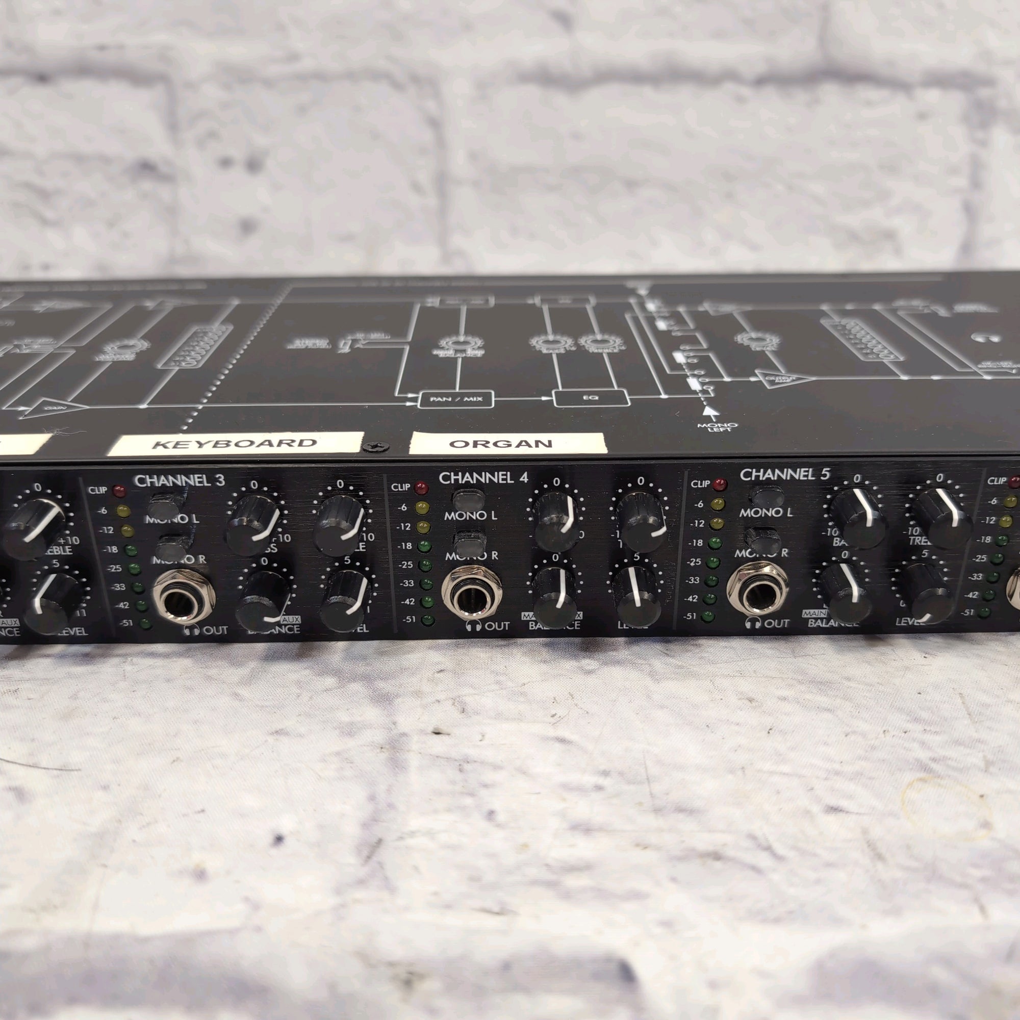 Art 806 Headamp 6 Pro Headphone Amp