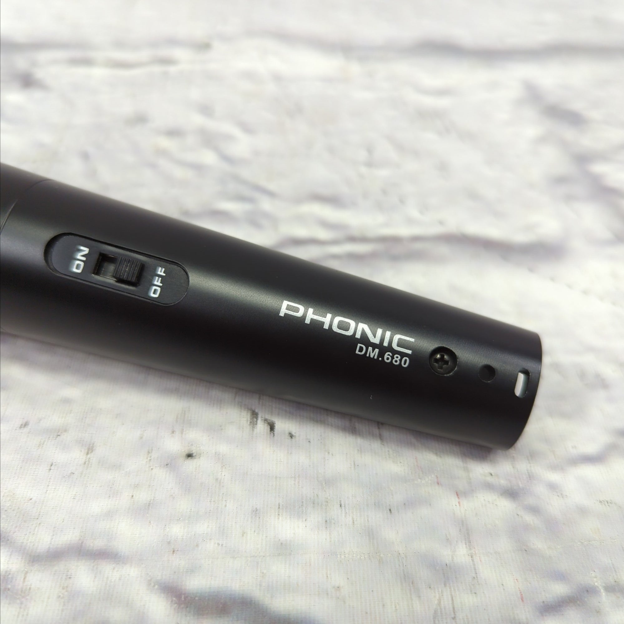 Phonic DM.680 Dynamic Vocal Microphone w/ Switch and Bag