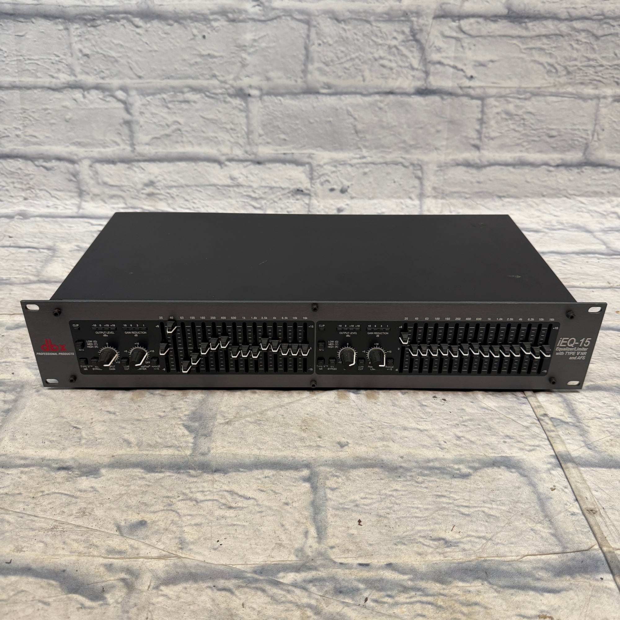 DBX iEQ-15 Rack EQ