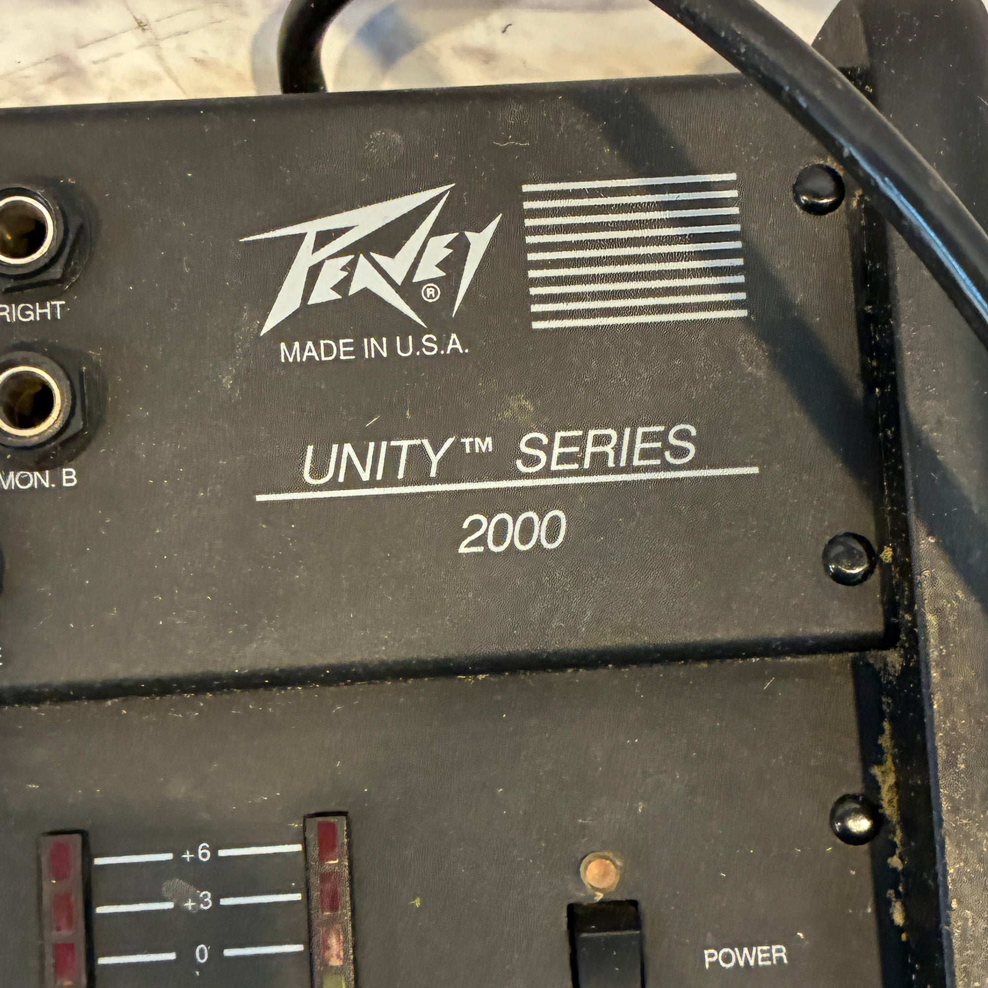 Peavey Unity 2000 12 Channel Mixer with Case Mixer