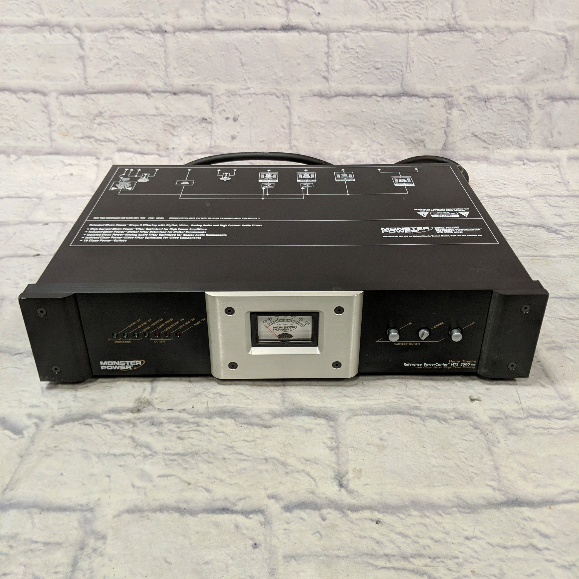 Monster Power HTS-3500 Power Center Power Conditioner