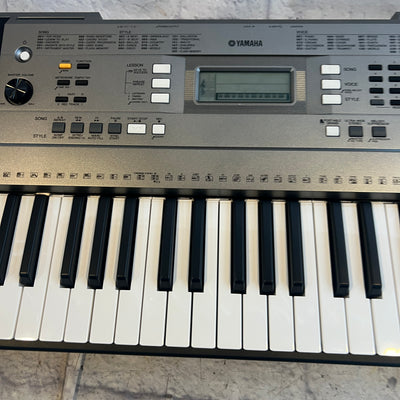 Yamaha PSR-E353 61-Key Electronic Keyboard