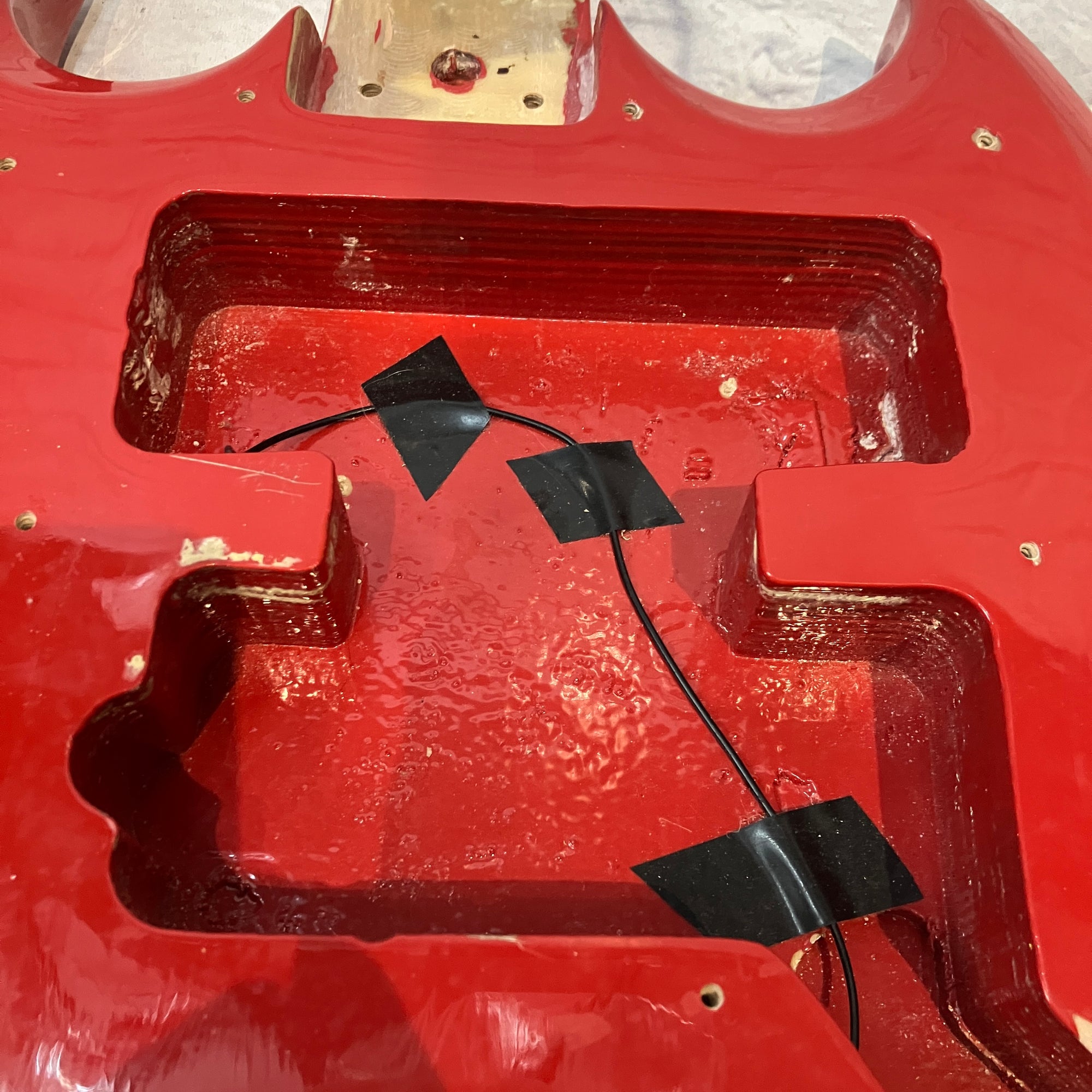 Maestro SG Body Red