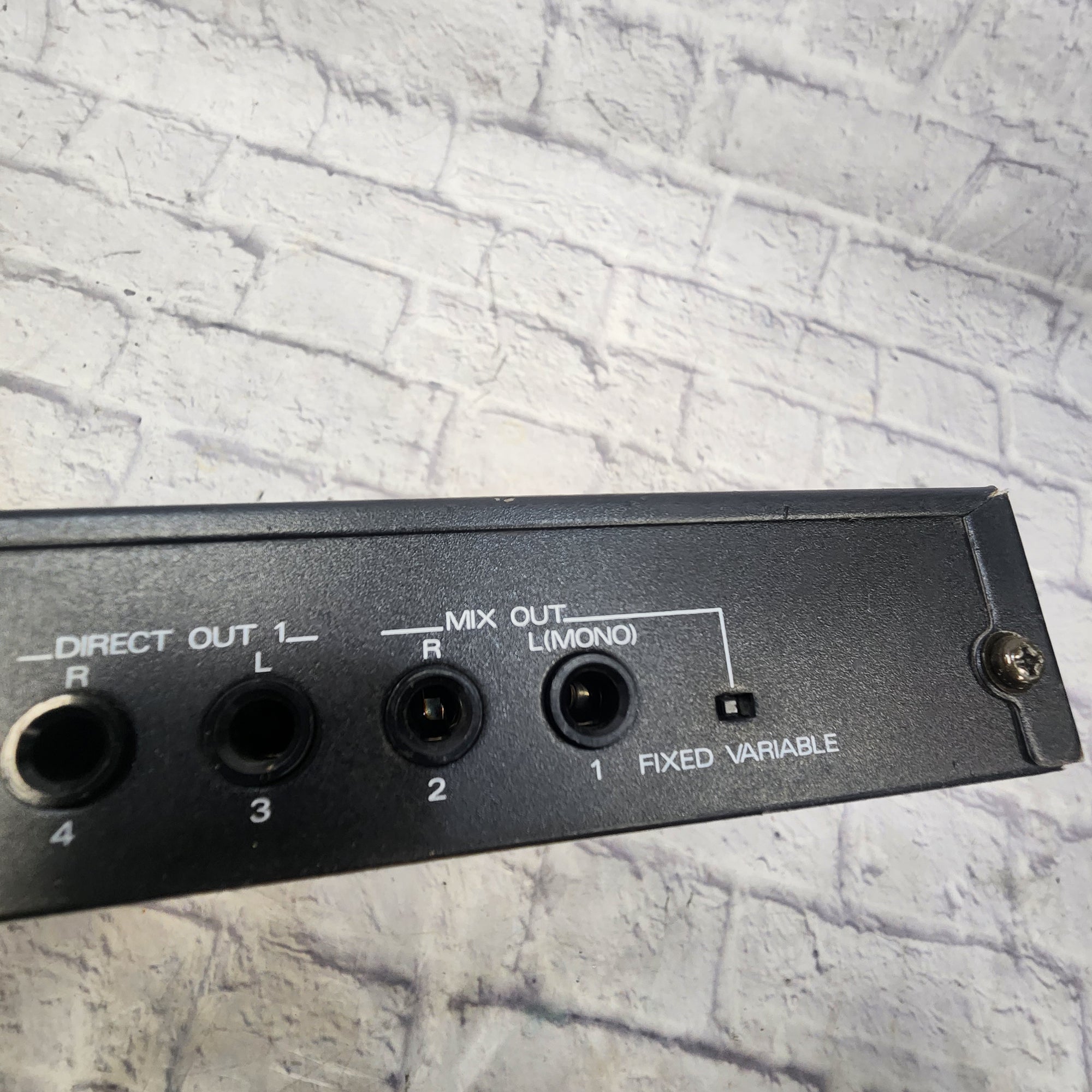 Roland  U-220 Digital Rack Synthesizer