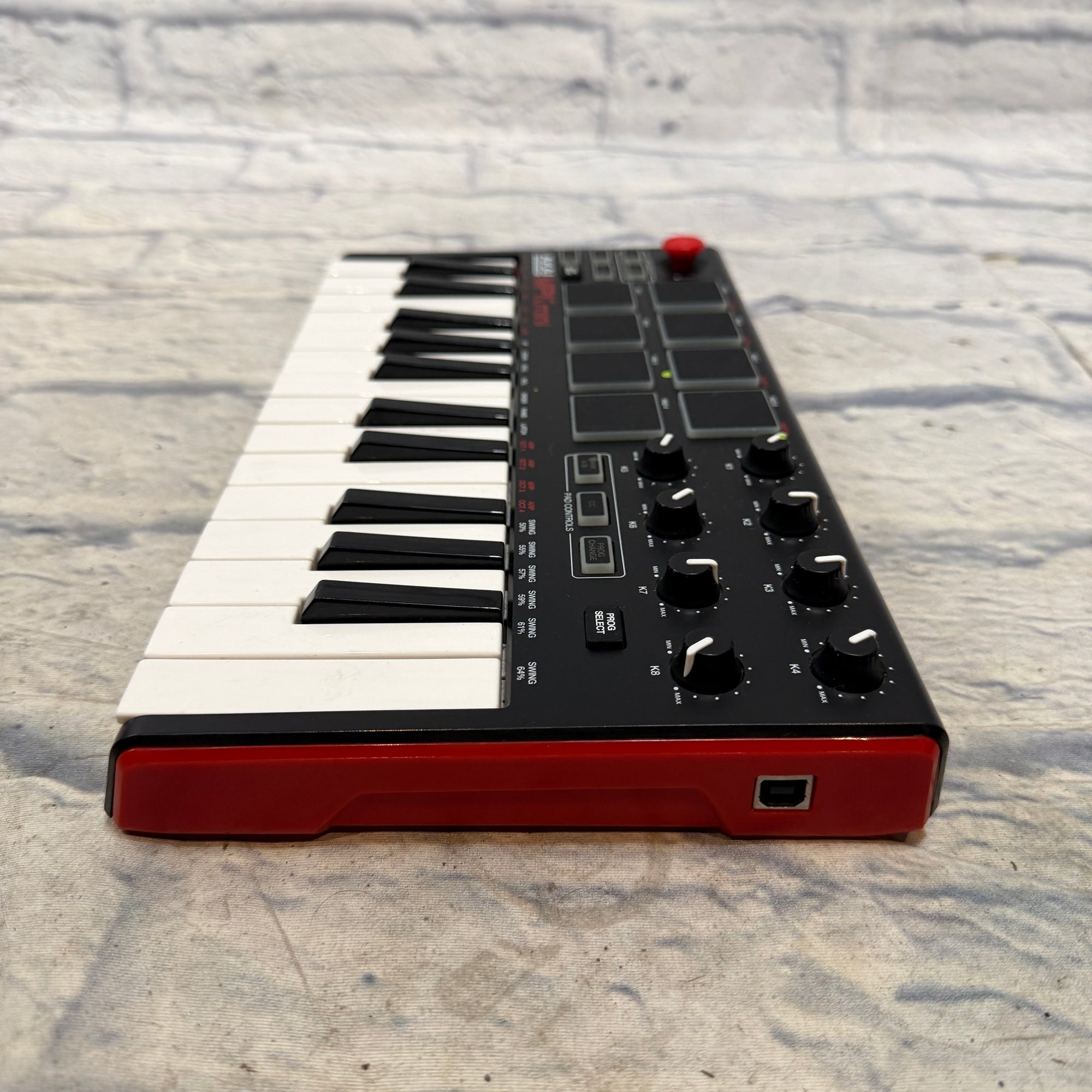 Akai MPK Mini Controller