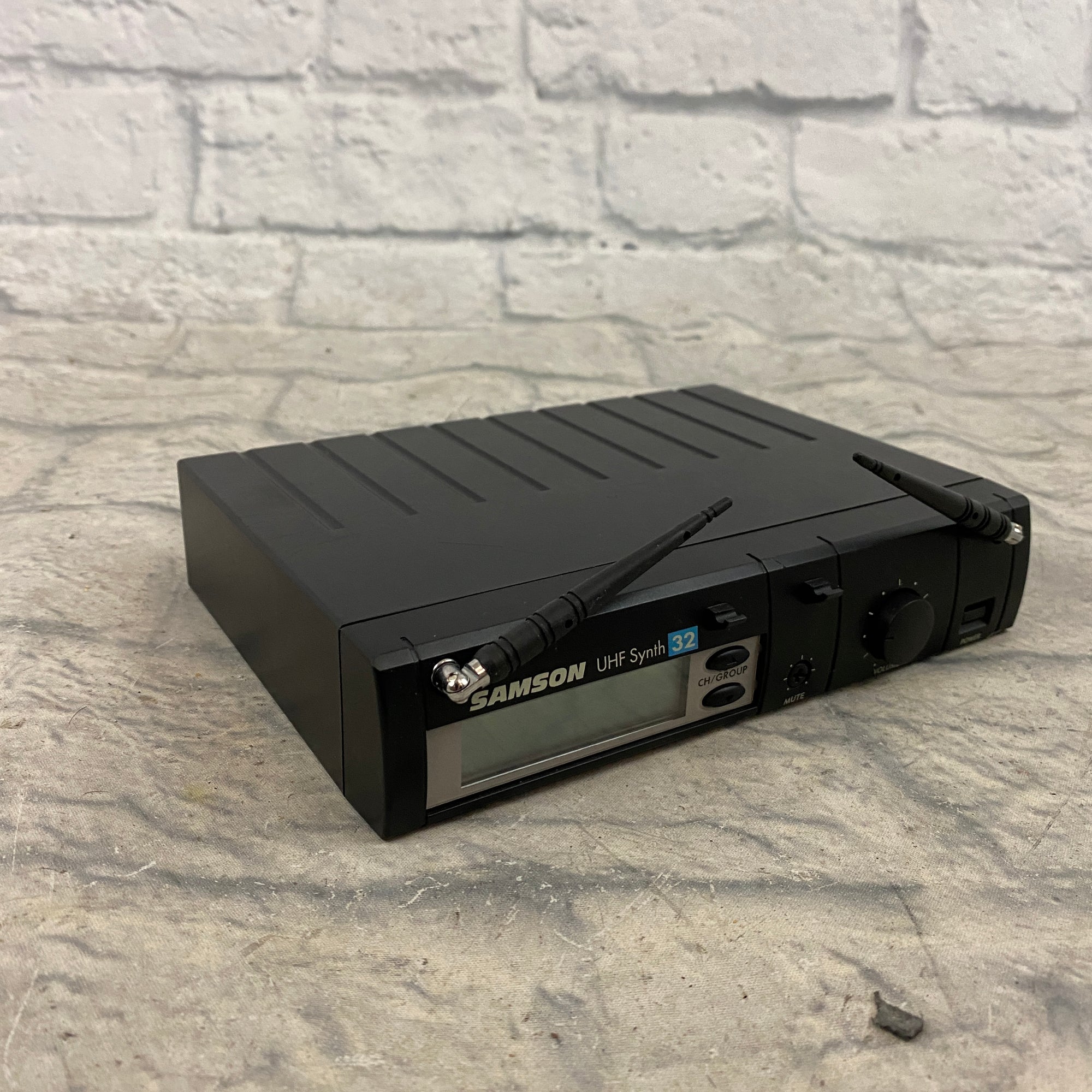 Samson UHF Synth 32 R32M Wireless Receiver AS IS