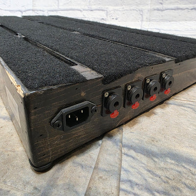 Unknown Solid Wood Pedalboard 30"x15" w/ Power and Audio Passthrough Pedal Board