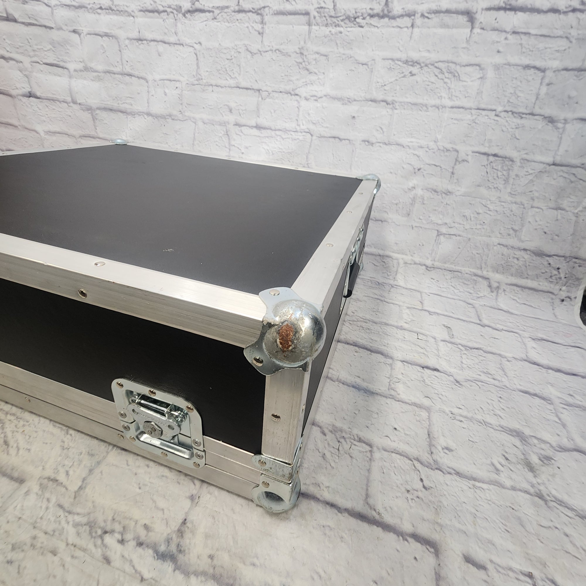 Unknown Large Mixer Flight Case