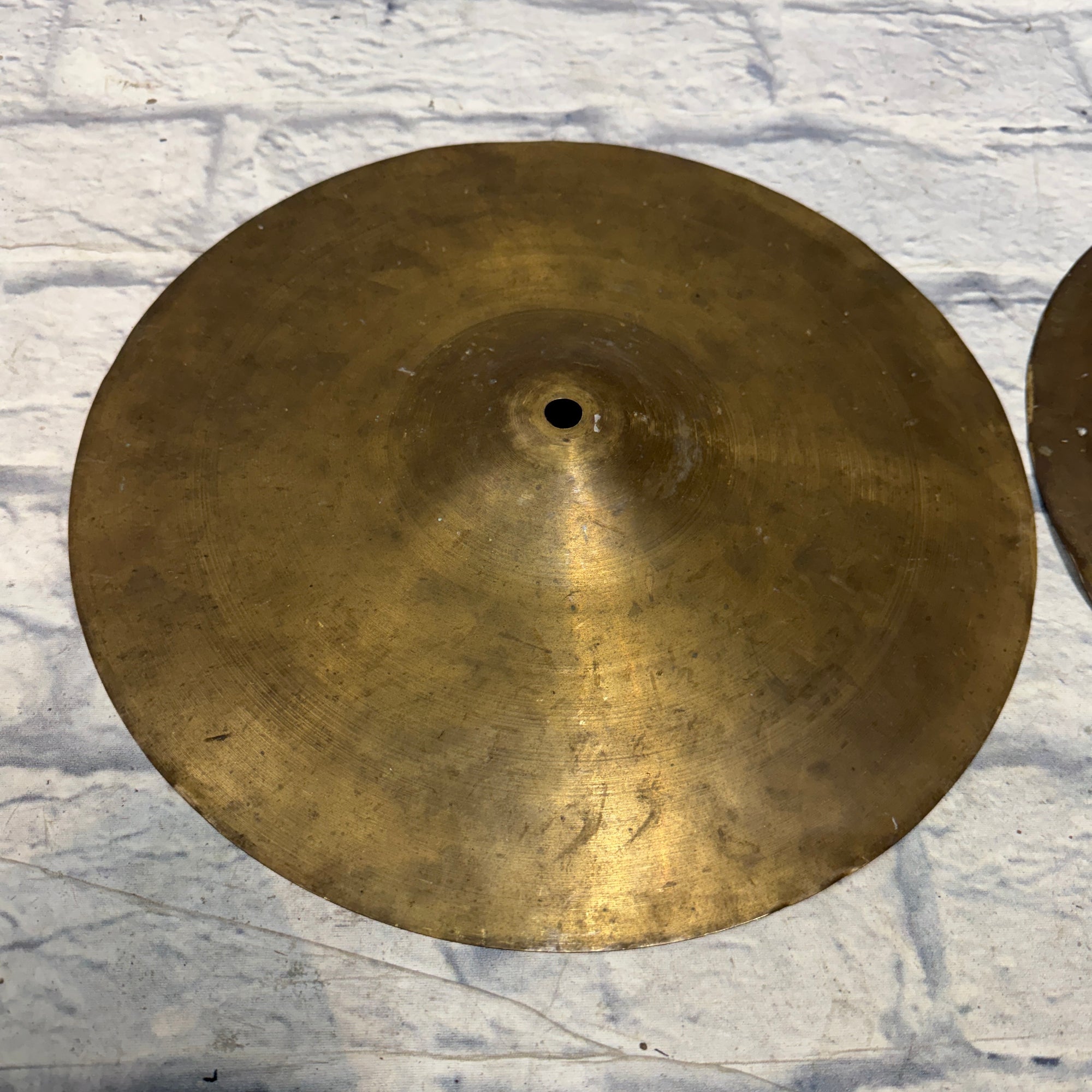 Unknown 14" Hi Hat Cymbal Pair