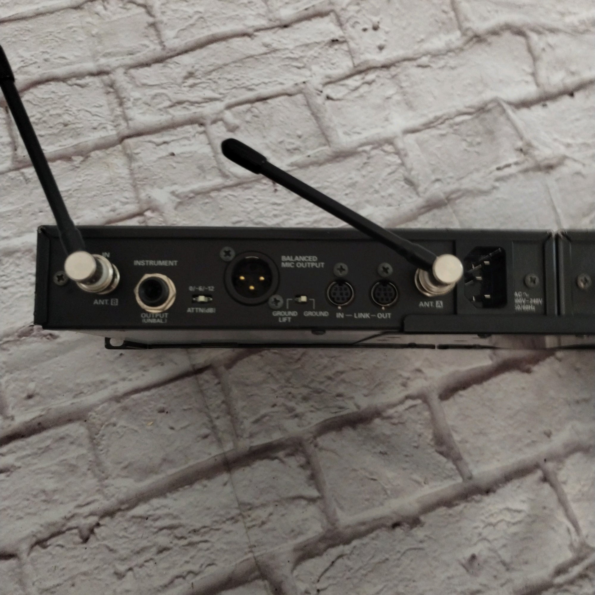 Audio Technica AEW-R4100 Wireless Mic Receiver 541-566MHz