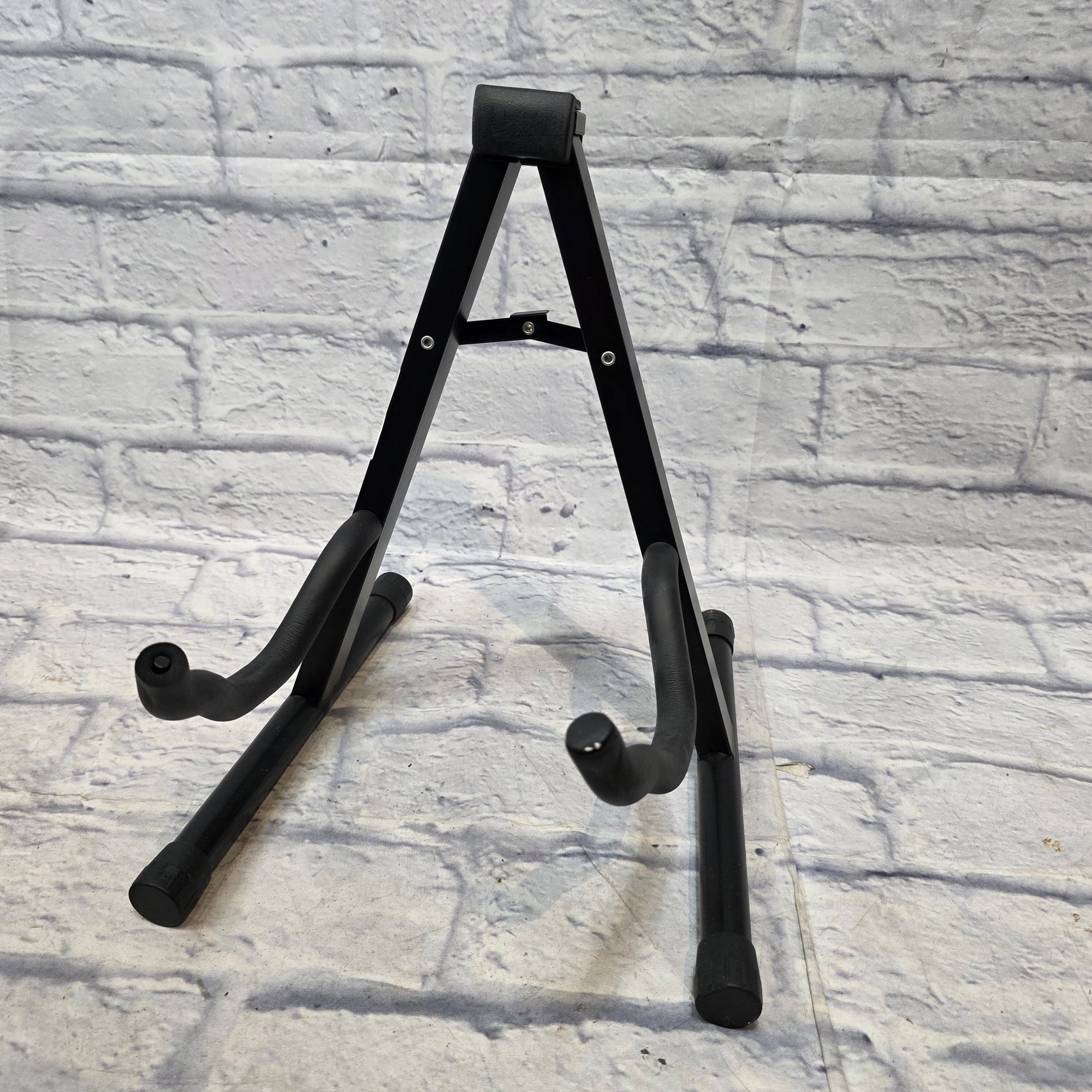 Chromacast Folding Guitar Stand