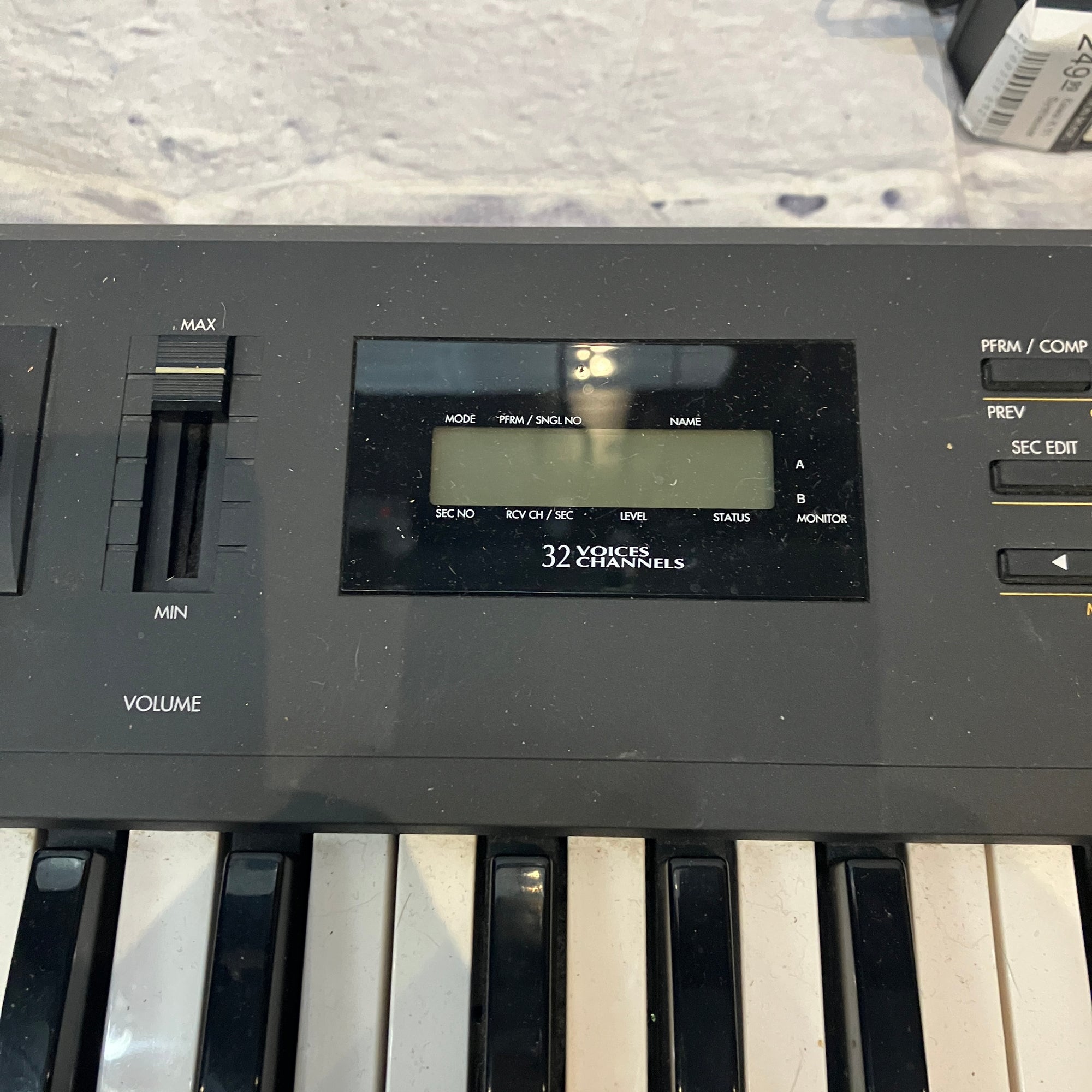 Kawai K 11 Synthesiser