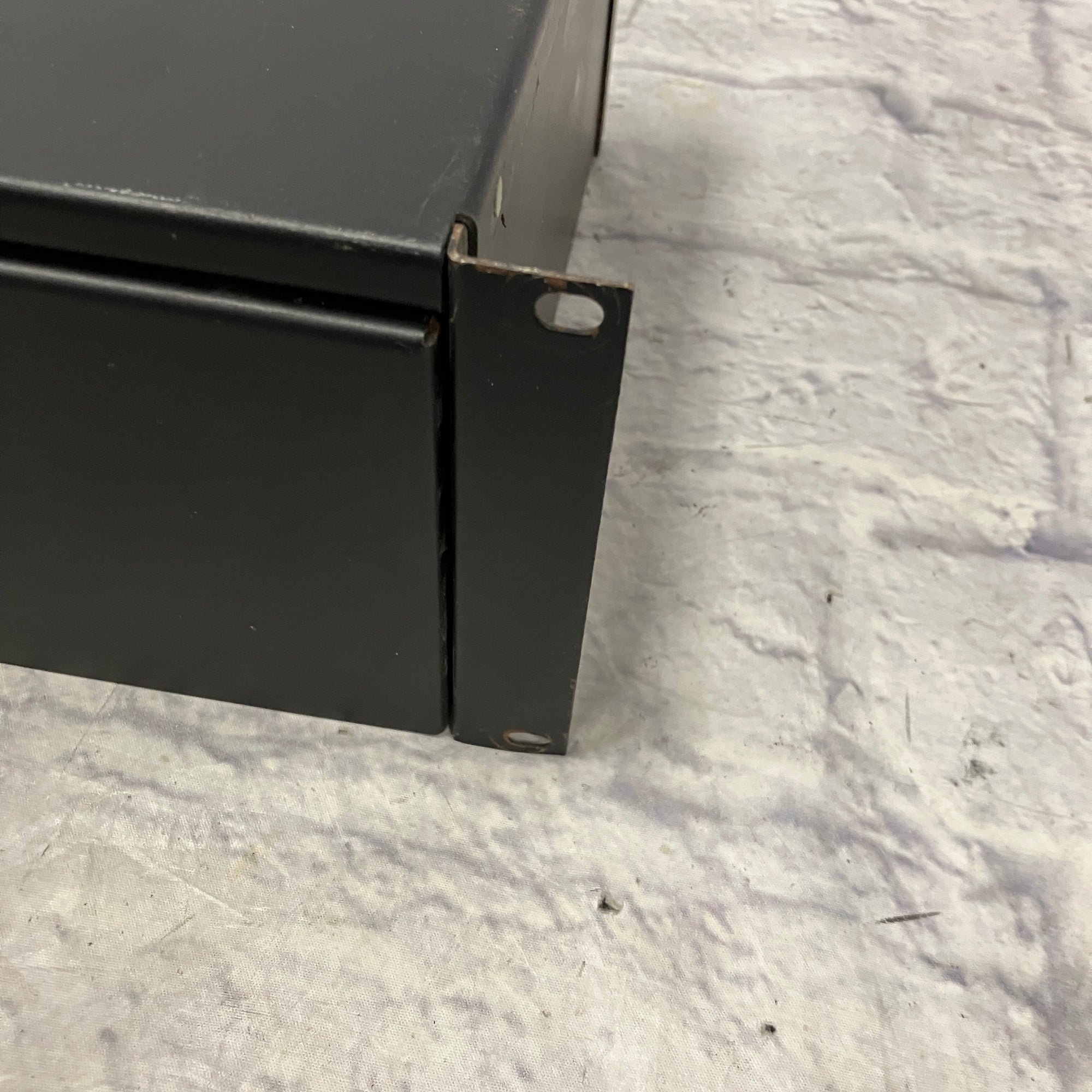 Unknown  Rack Mounted Lockbox