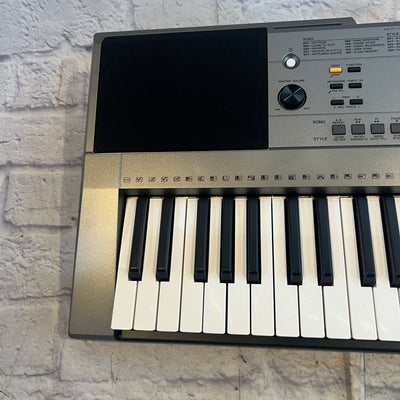 Yamaha PSR-E353 61-Key Electronic Keyboard