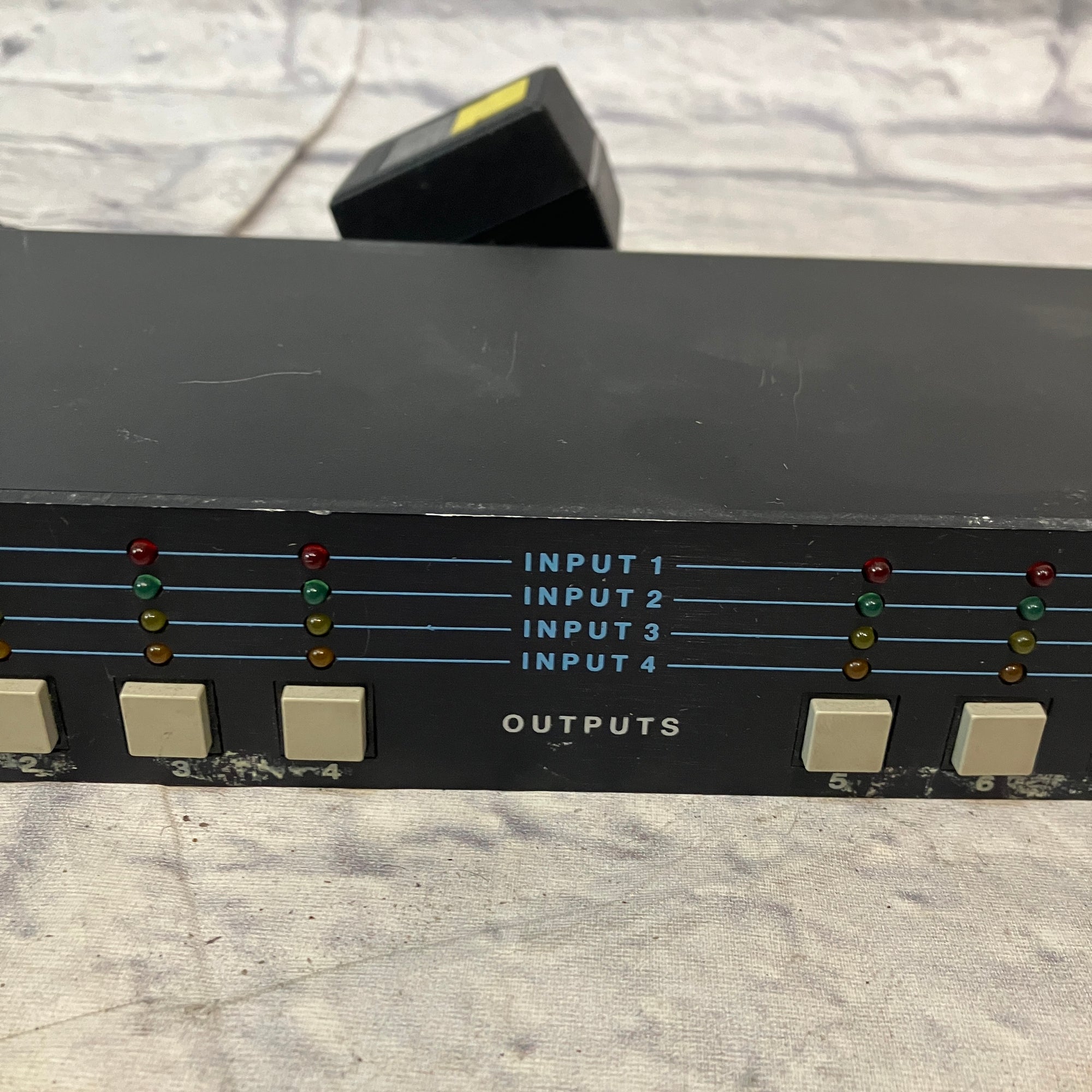 360 Systems Midi Patcher 8x8 Routing System with Memory Controller