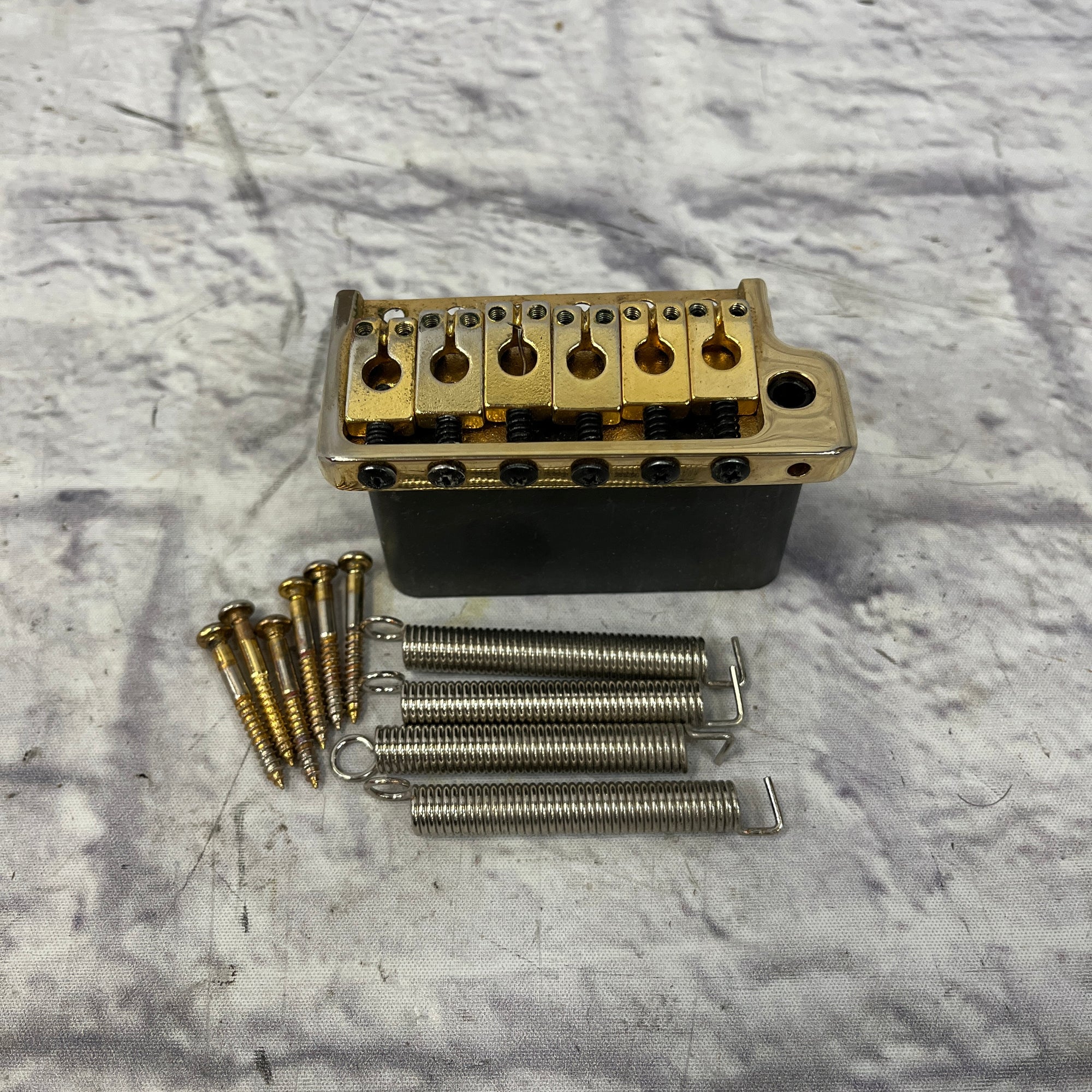 PRS Paul Reed Smith SE Gold Tremolo Bridge