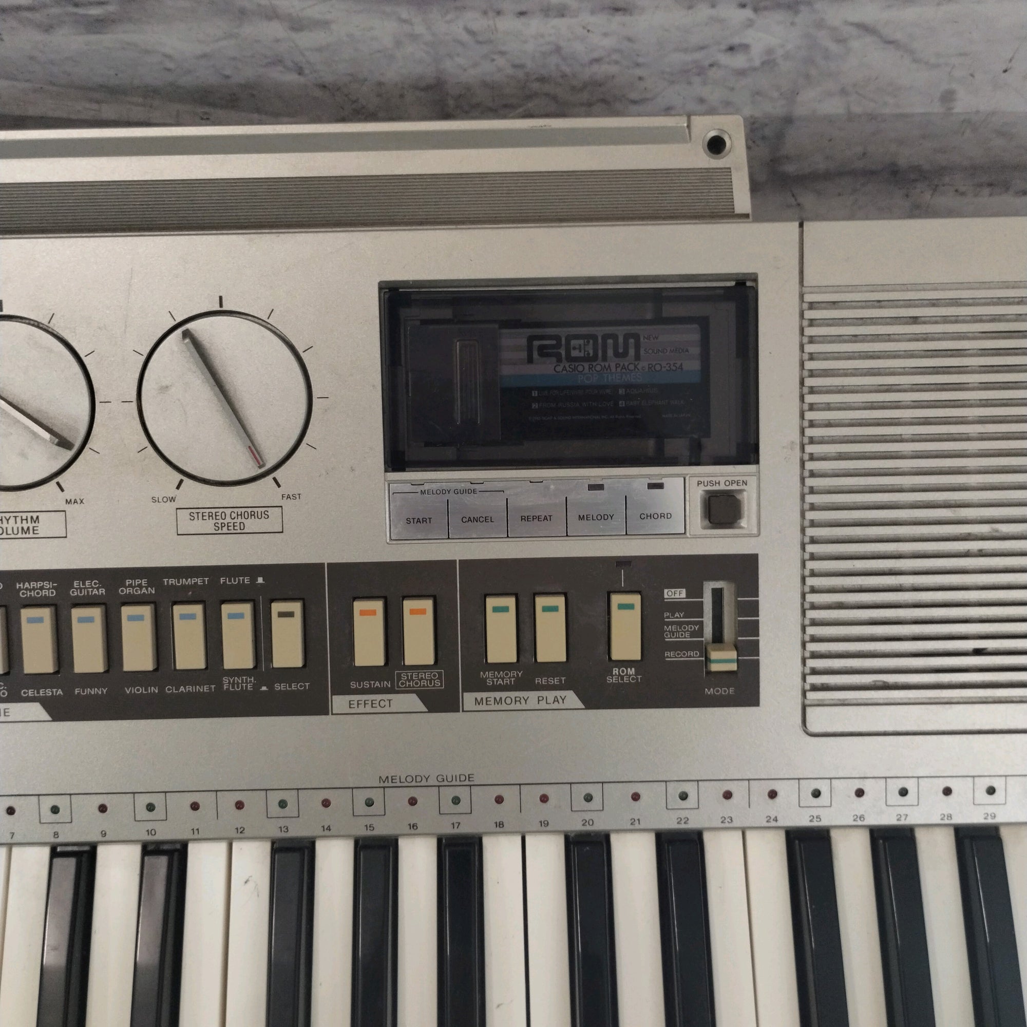 Casio Casiotone CT-810 Keyboard