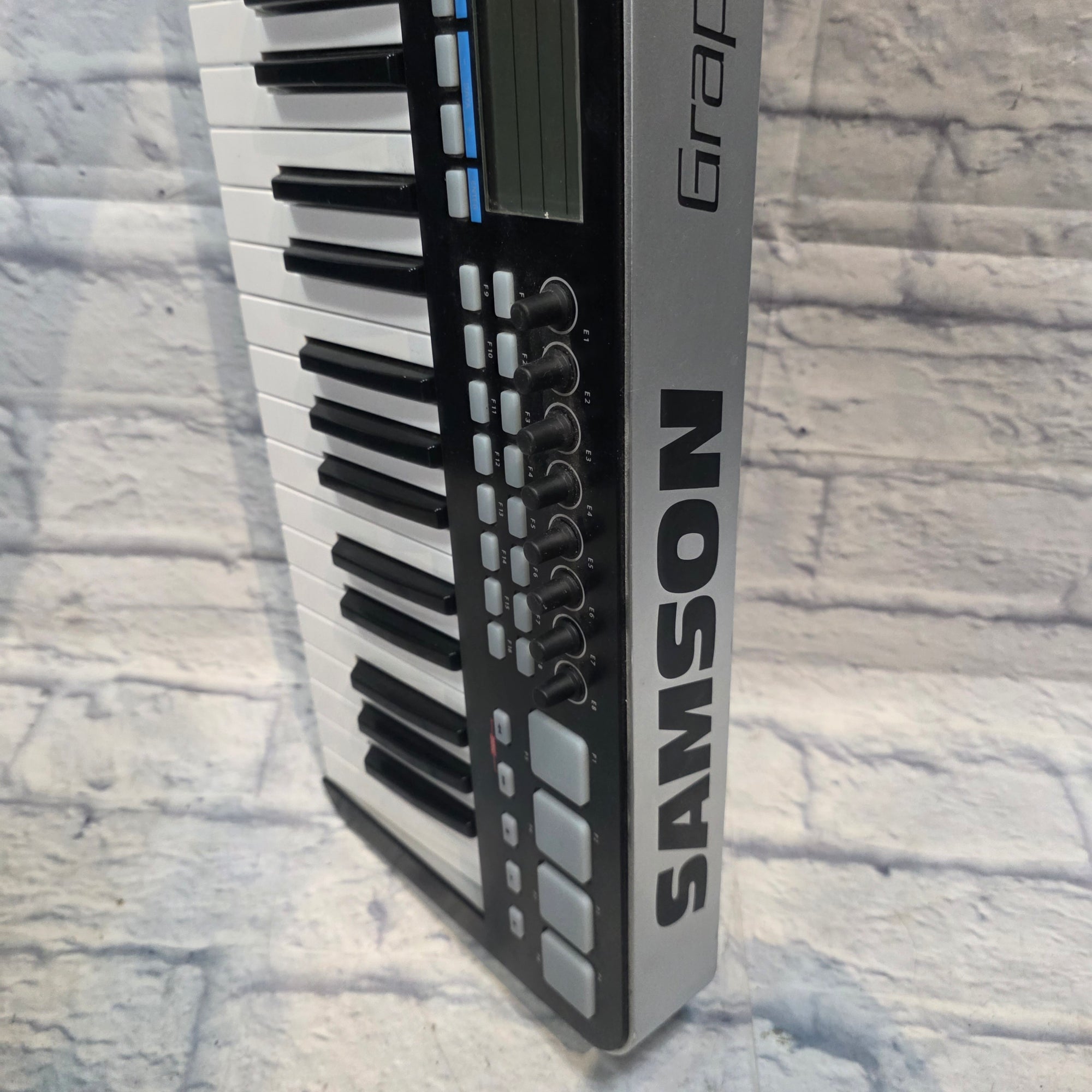 Samson Graphite 49