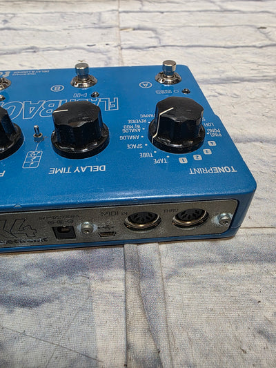 TC Electronic Flashback X4 Effects Pedal