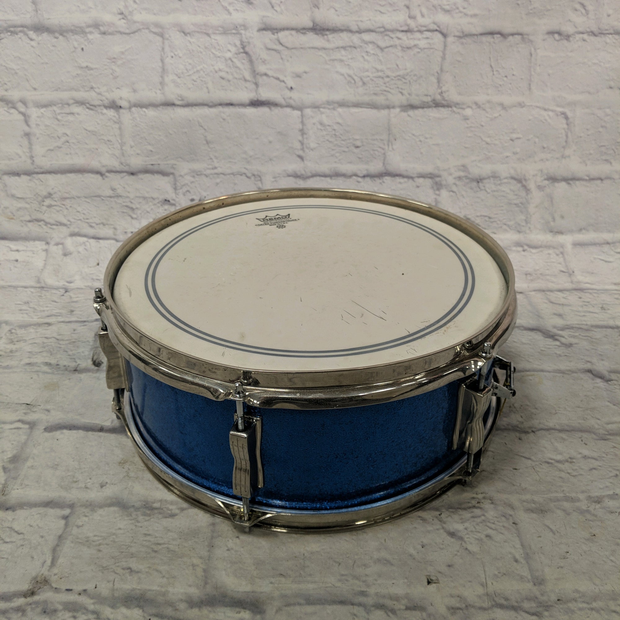 Ludwig Vintage 14x5.5 1966 Pioneer Snare Drum Blue Sparkle