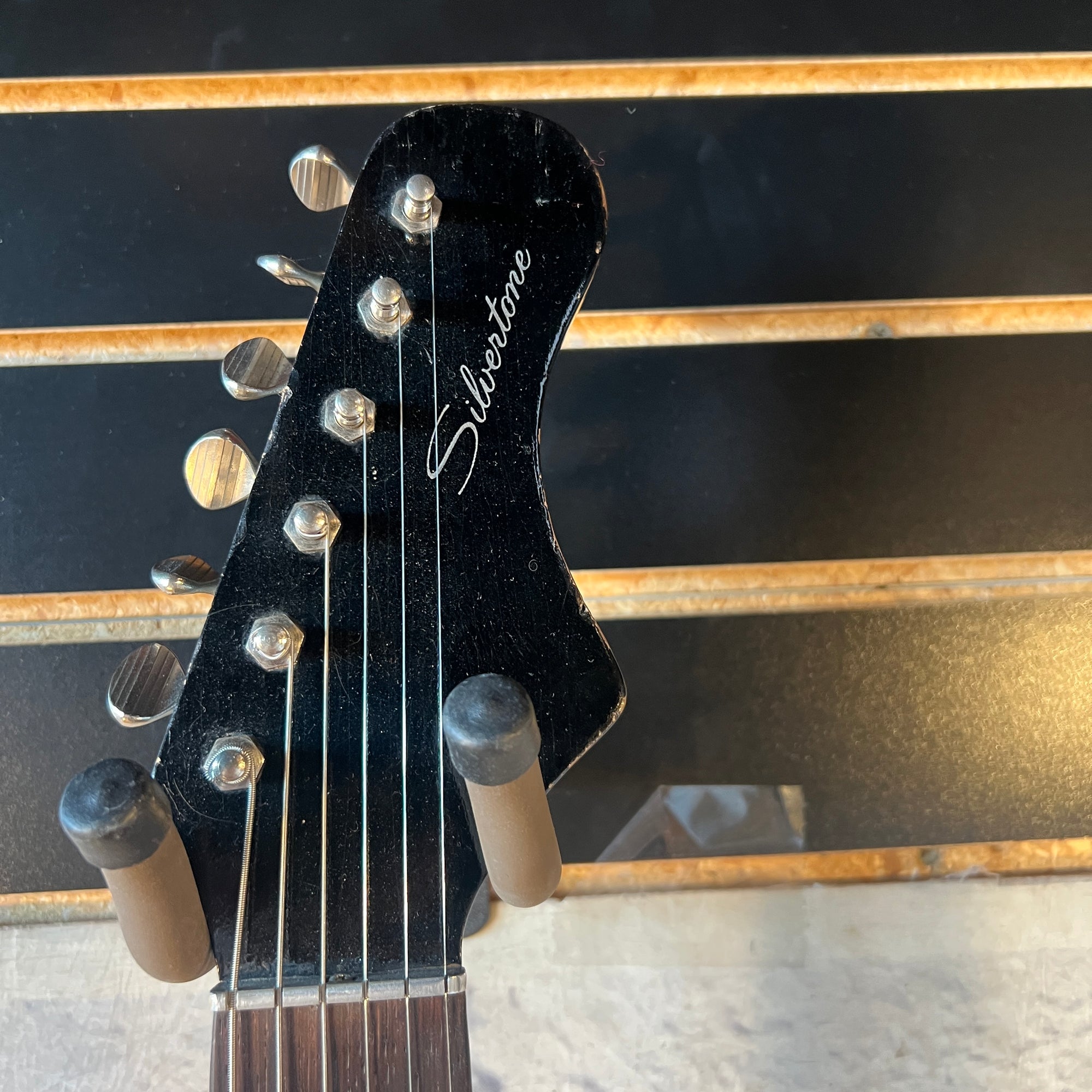 Silvertone Hornet Model 1450 Vintage Lipstick Guitar with Case