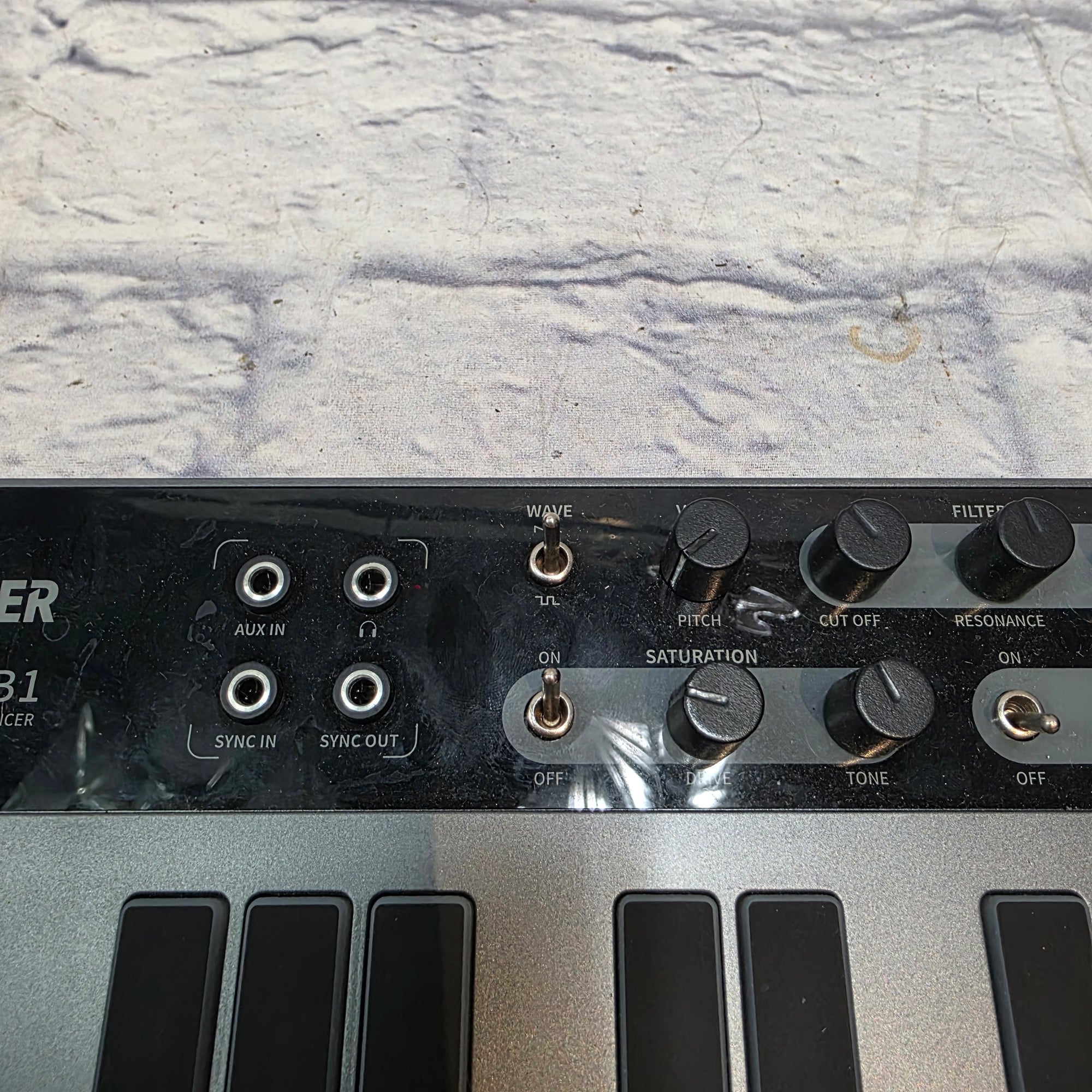 Donner Essential B1