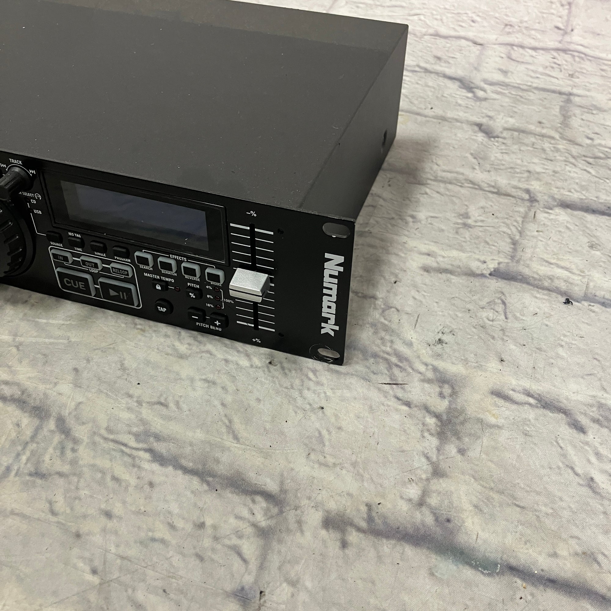 Numark MP103 USB DJ Rack