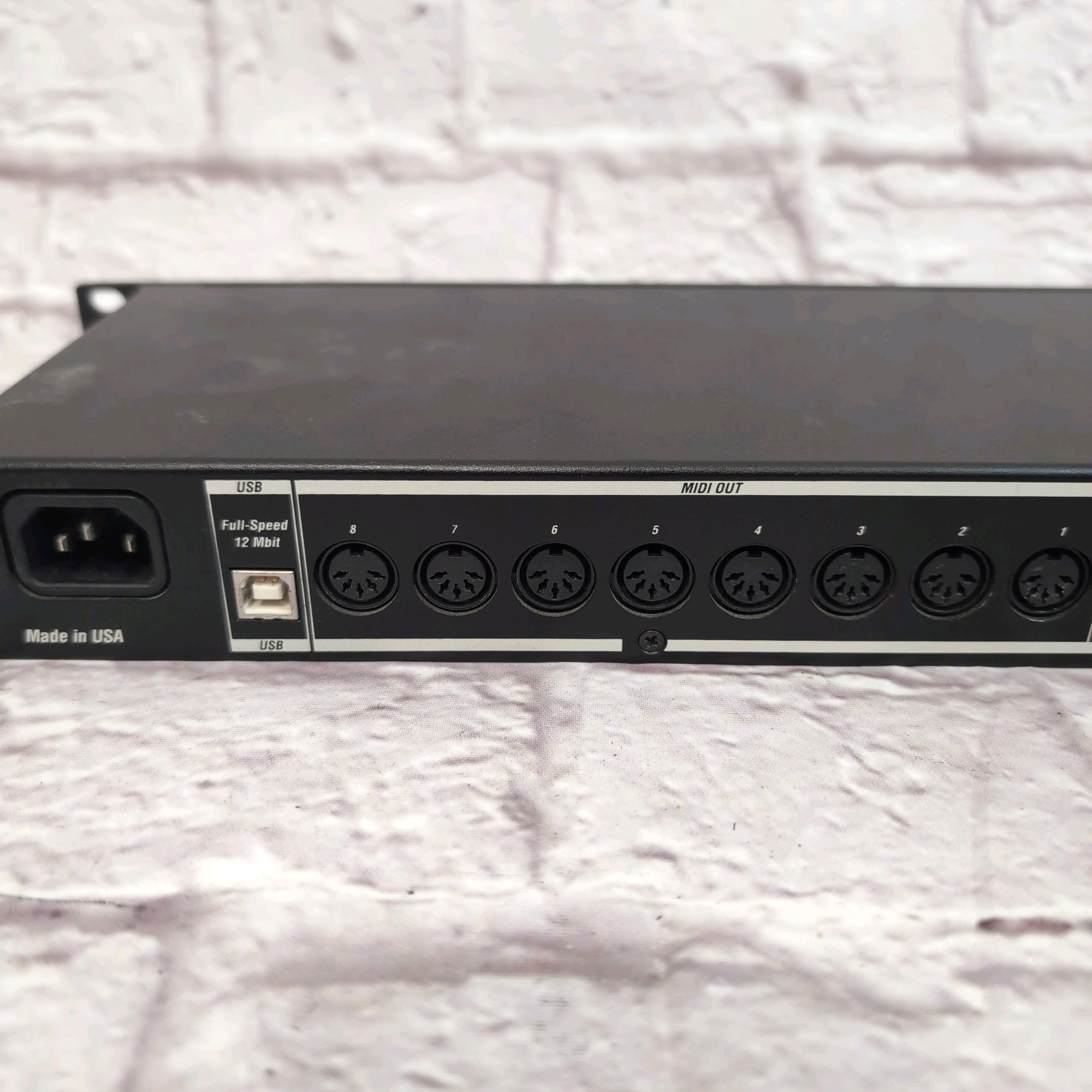 MOTU Mark of the Unicorn MIDI Express XT USB MIDI Interface Rack -  Evolution Music