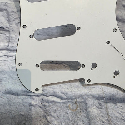 Squier Fender Player Stratocaster Pickguard (25 hole) *off* White Pickguard