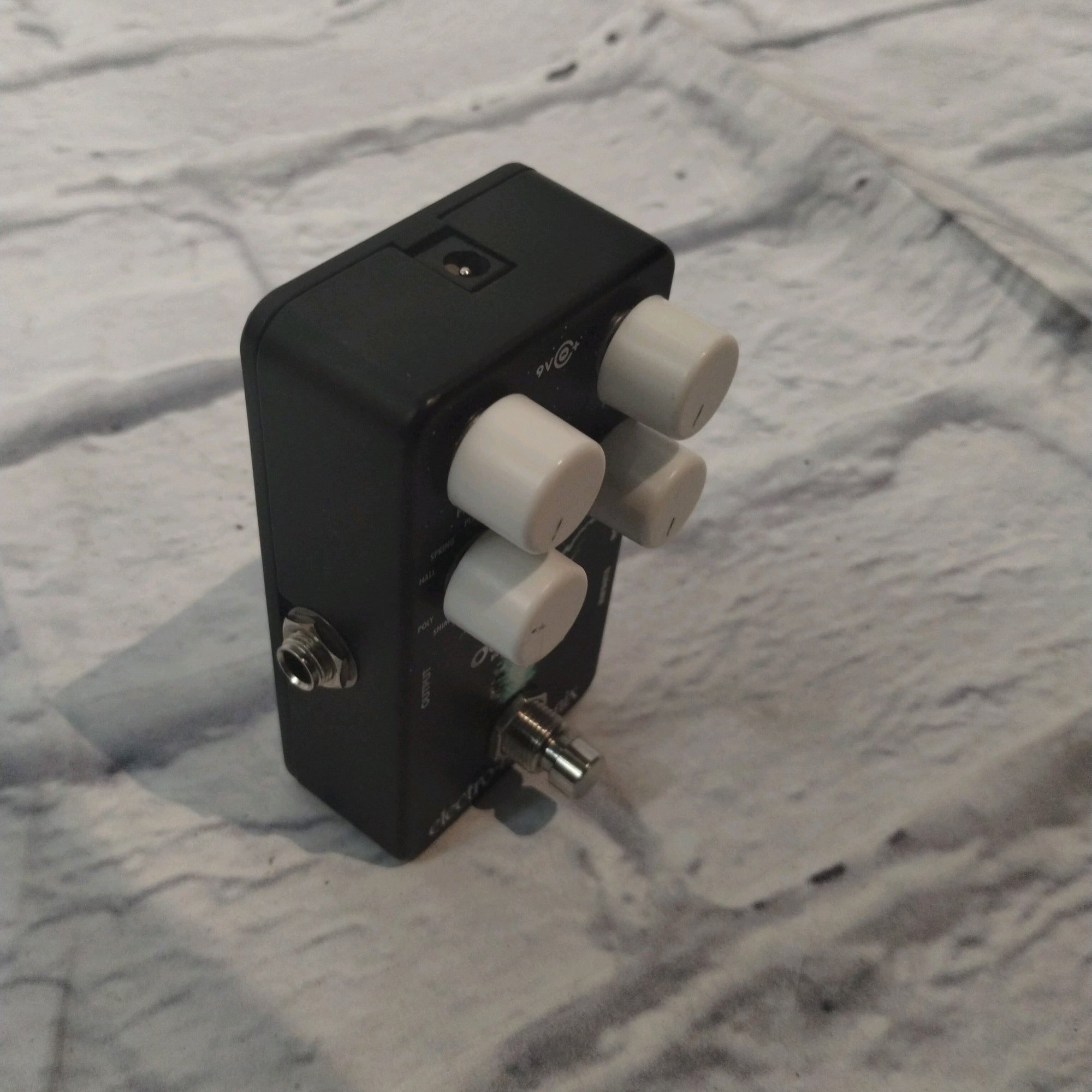 Electro-Harmonix Oceans 11 Reverb Pedal