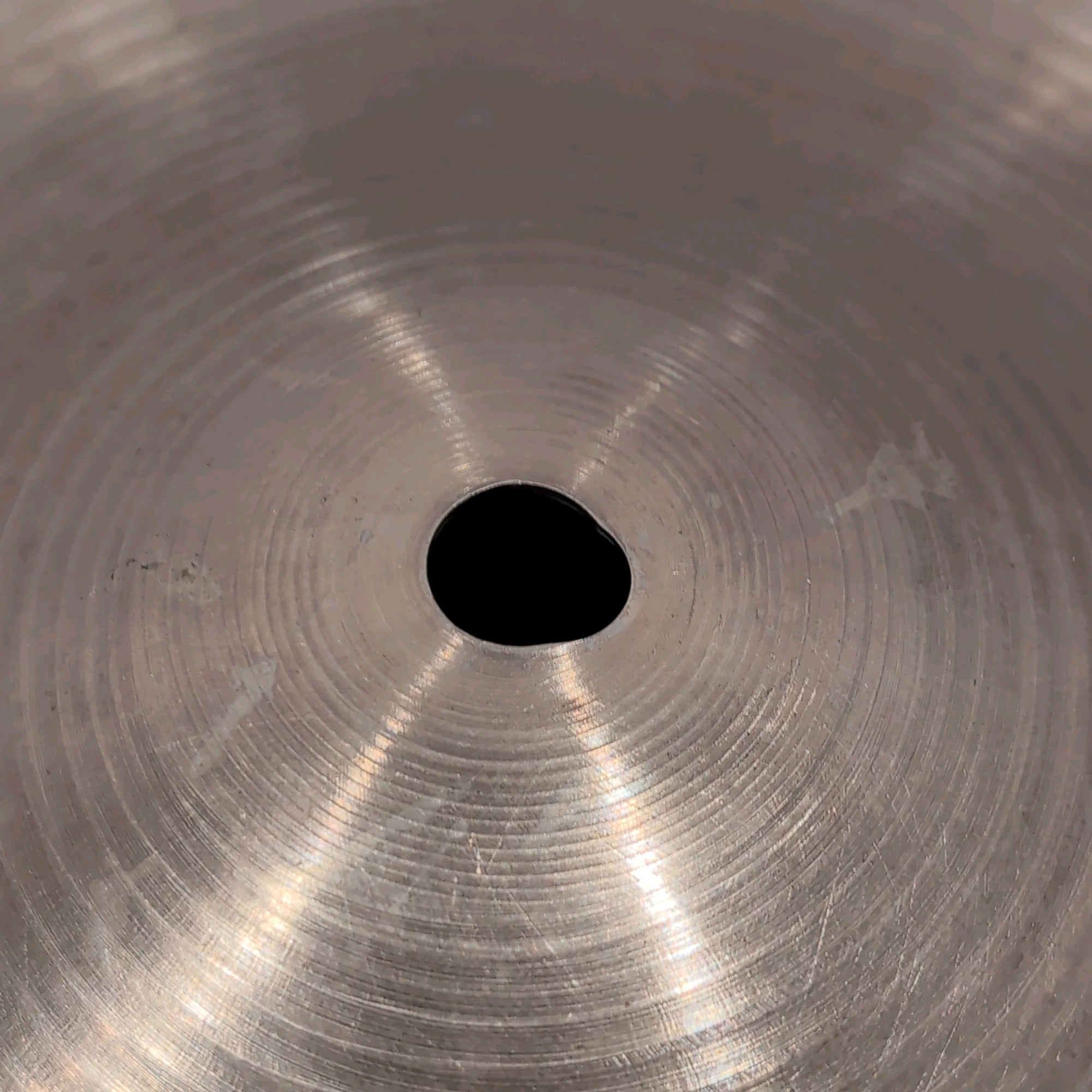 Zildjian 18 Avedis Crash Cracked