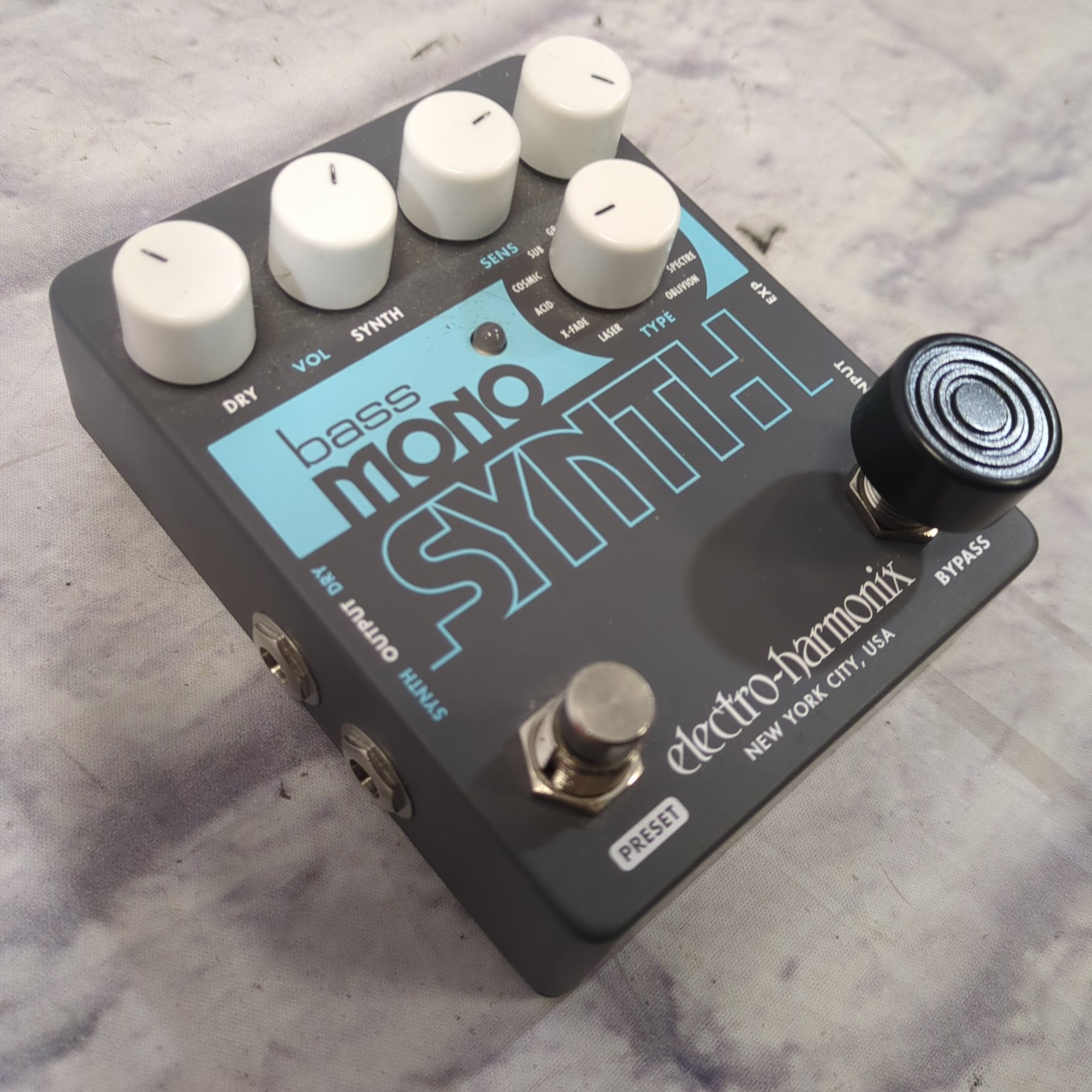 Electro-Harmonix Bass Mono Synth Pedal