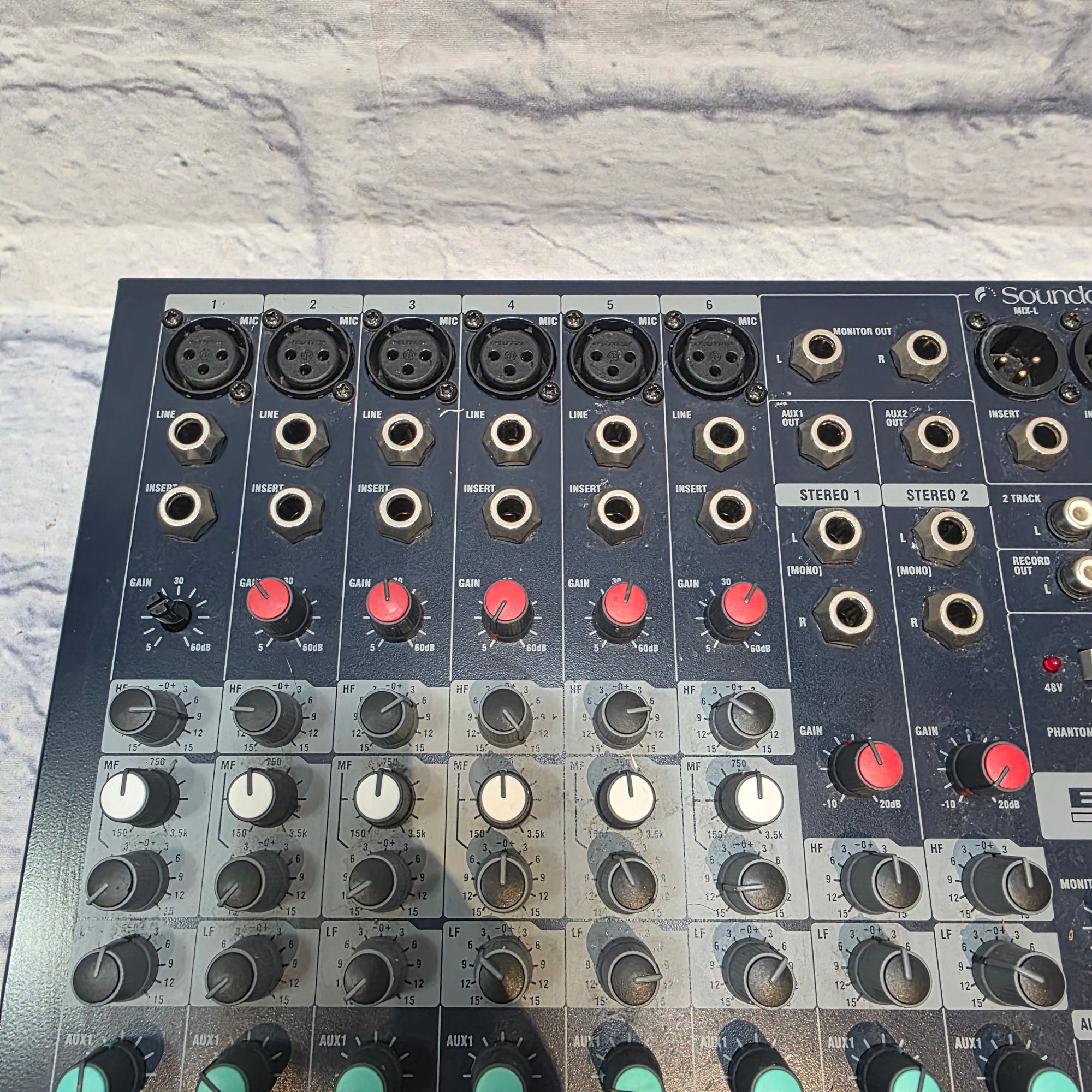 Soundcraft EPM6 Mixer