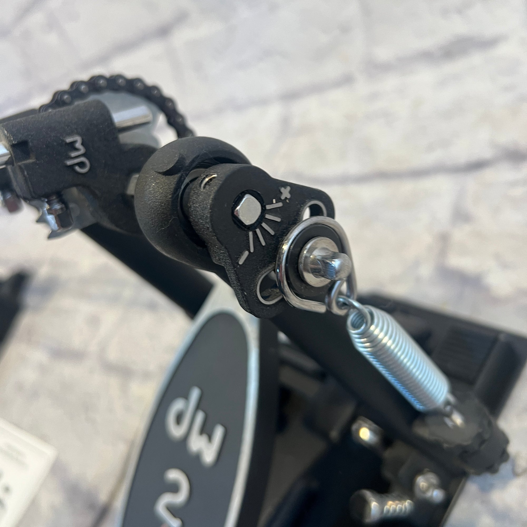 DW 2000 Series Double Kick Pedal