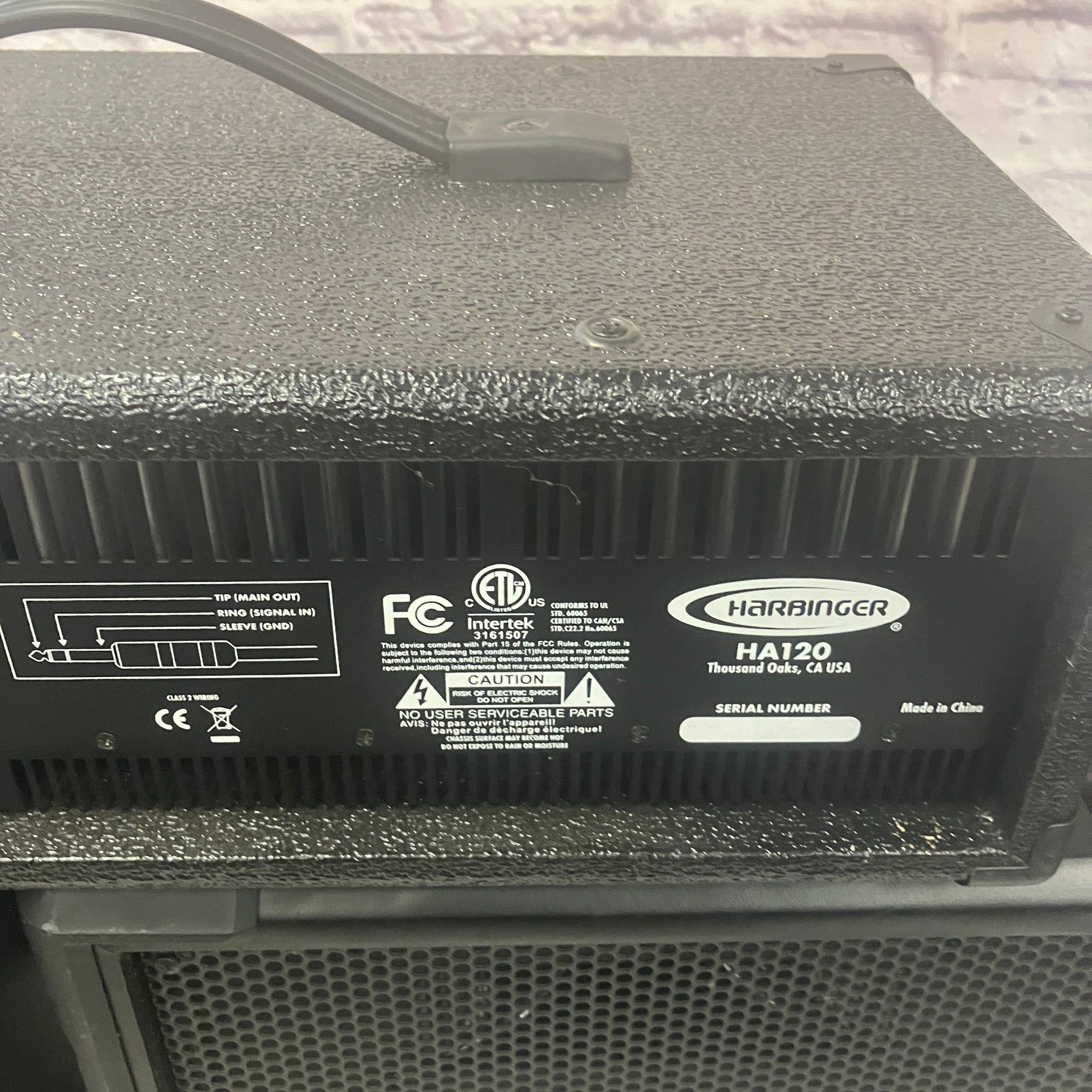 Harbinger HA120 / HA80C PA Mixer and Speakers