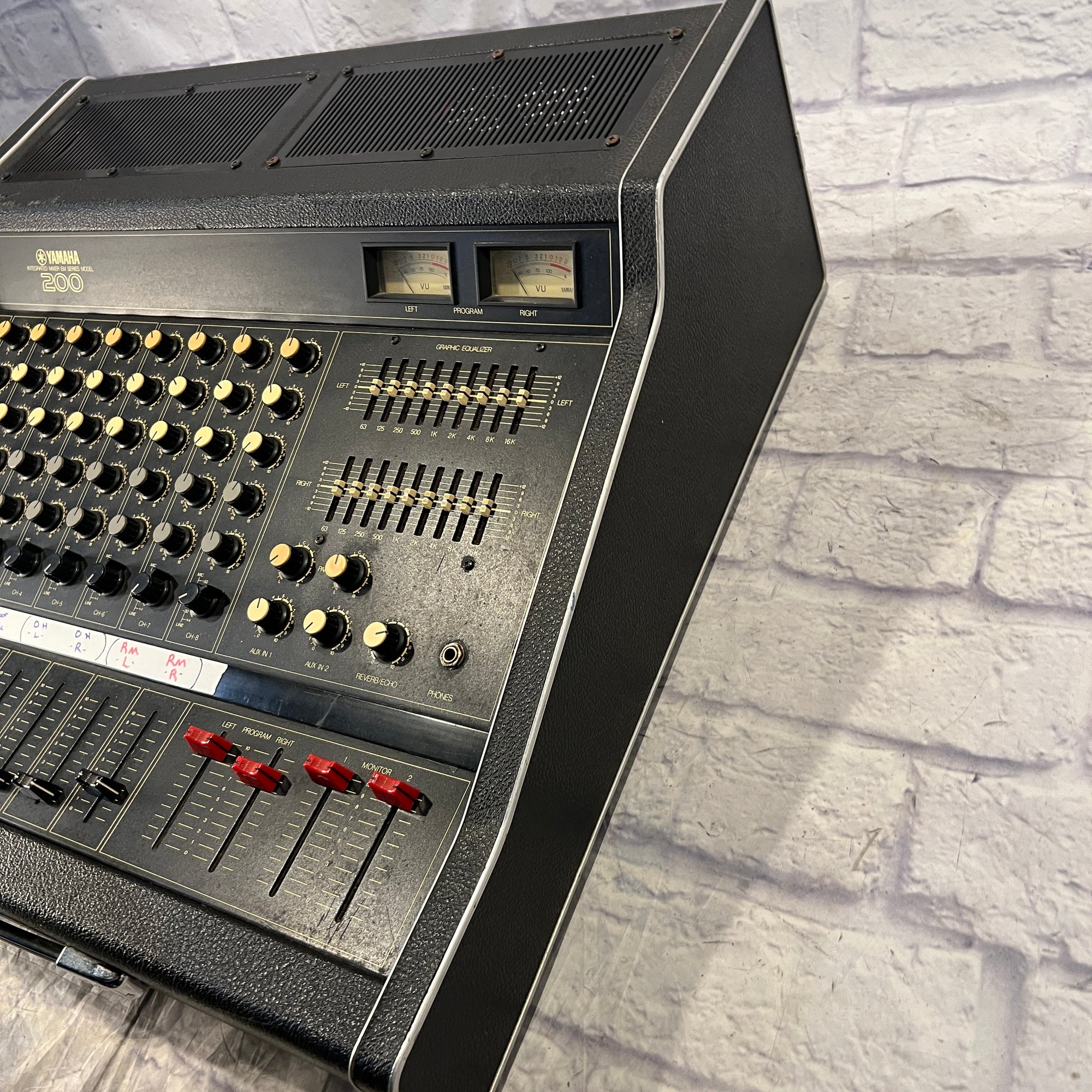 Yamaha EM200B Mixer Japan